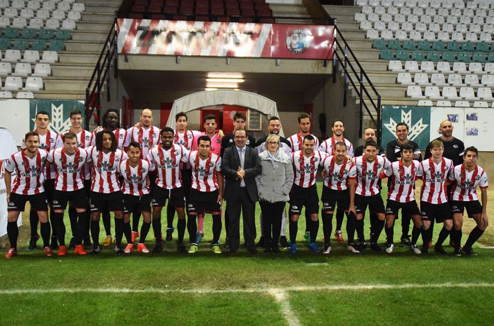 Zamora camisetas cajarural foto 2017