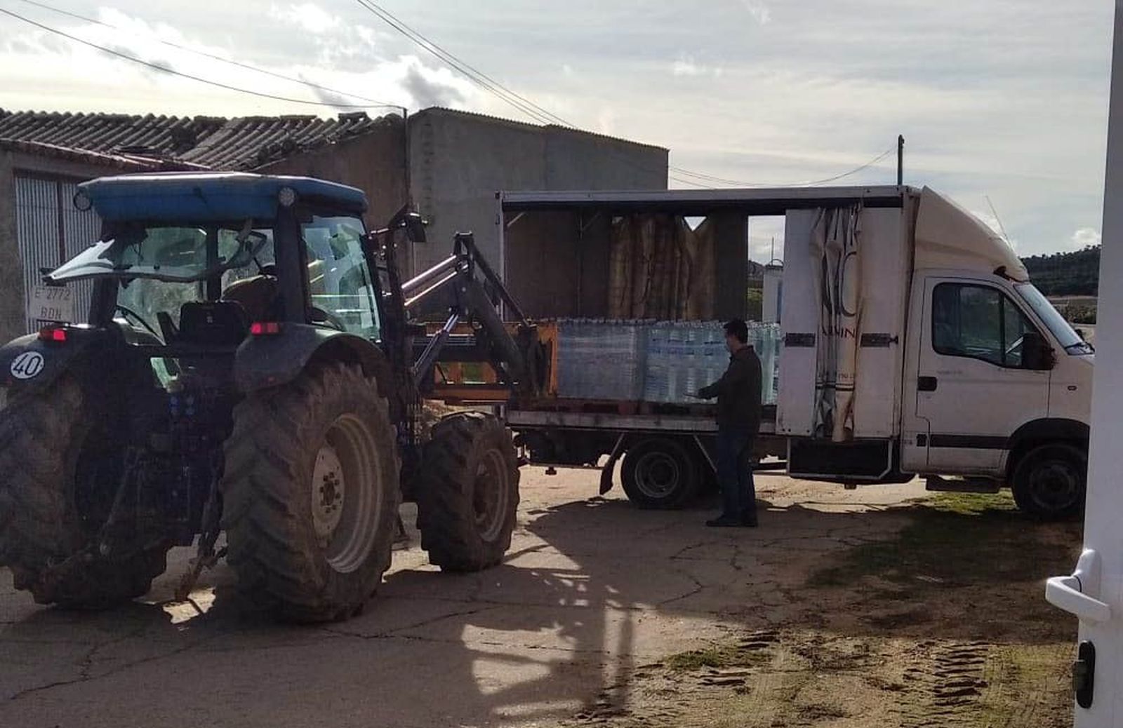 Agua embotellada valdefinjas (2)