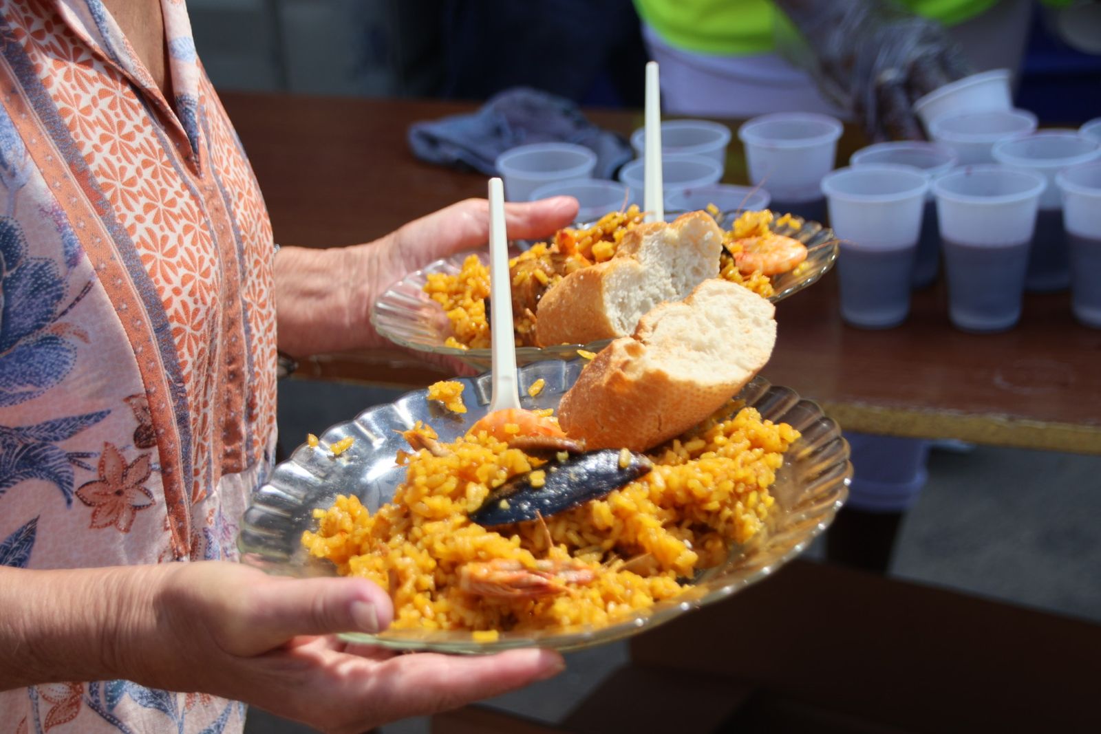 Masueco paella popular en la plaza