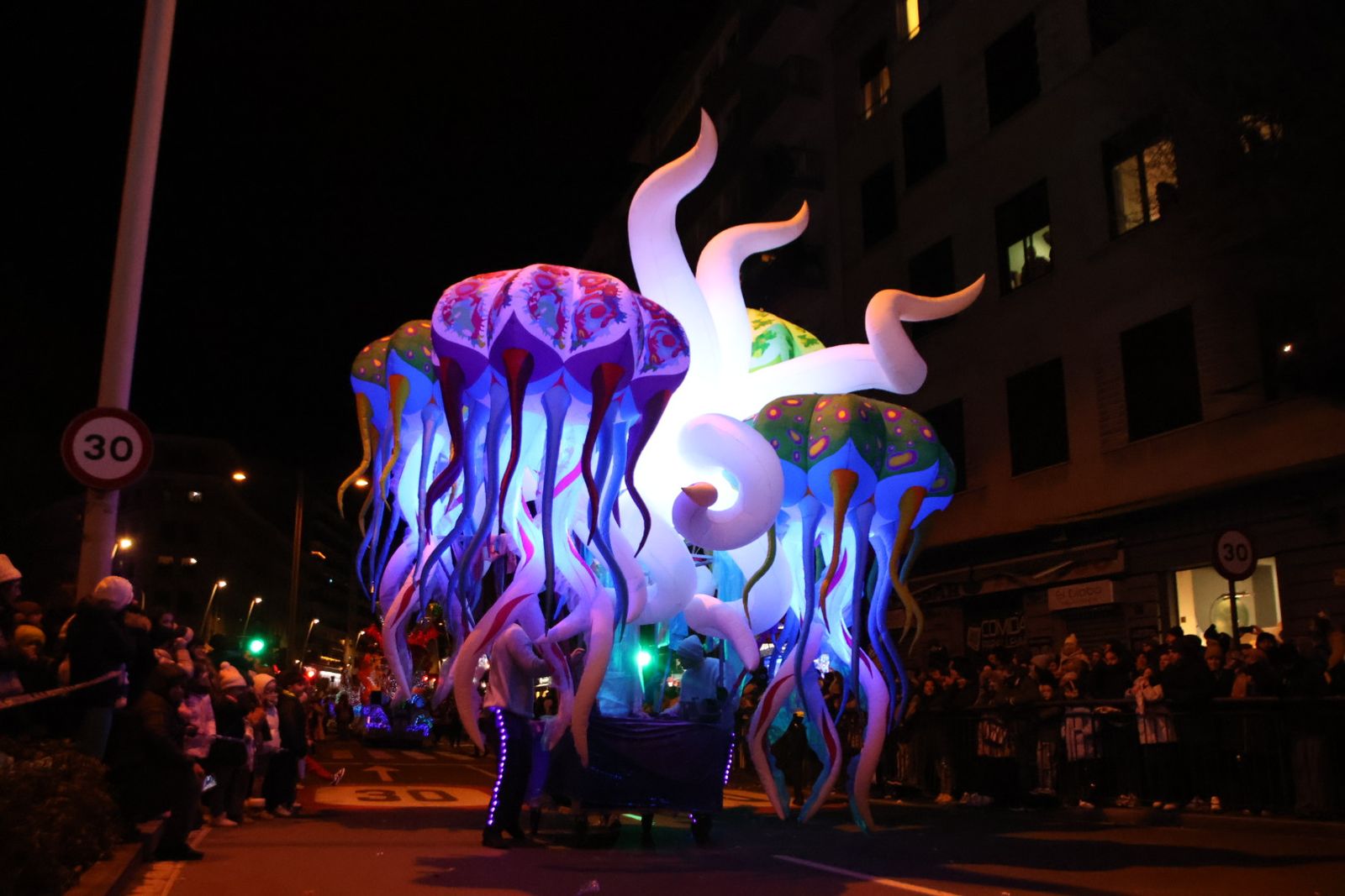 Los Reyes Magos recorren las calles de Salamanca en la Cabalgata 2026