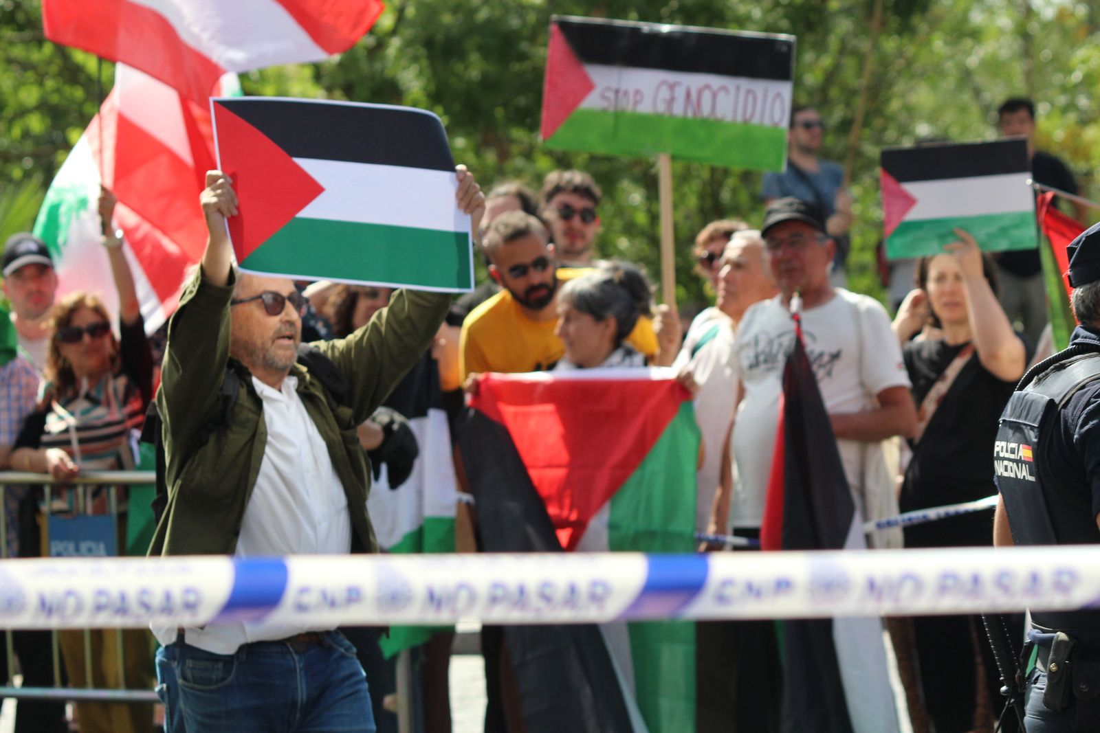 Protestas por Palestina al paso de la Vuelta Ciclista a España por Salamanca