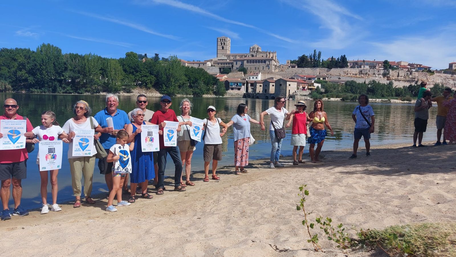 cadena-humana-por-el-agua-en-los-pelambres-4