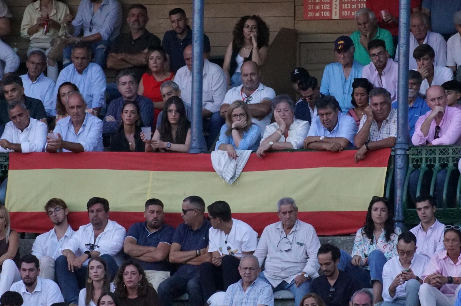 Así ha vivido la afición de La Glorieta el primer cartel de figuras de la feria: imágenes del ambiente en los tendidos y en el patio de cuadrillas