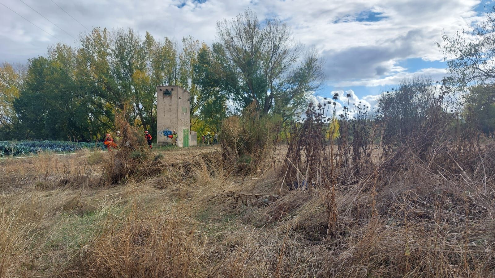 GALERÍA | Amplio despliegue para rescatar un cuerpo sin vida del río Duero en Zamora capital