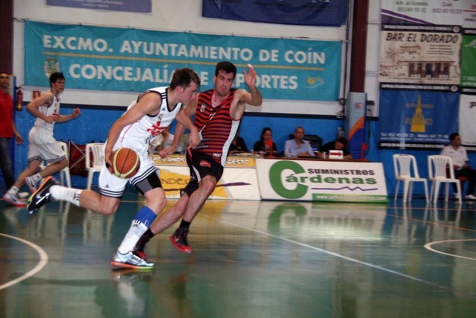 El capitán del CB Tormes, Alberto Alonso, dice adiós al baloncesto