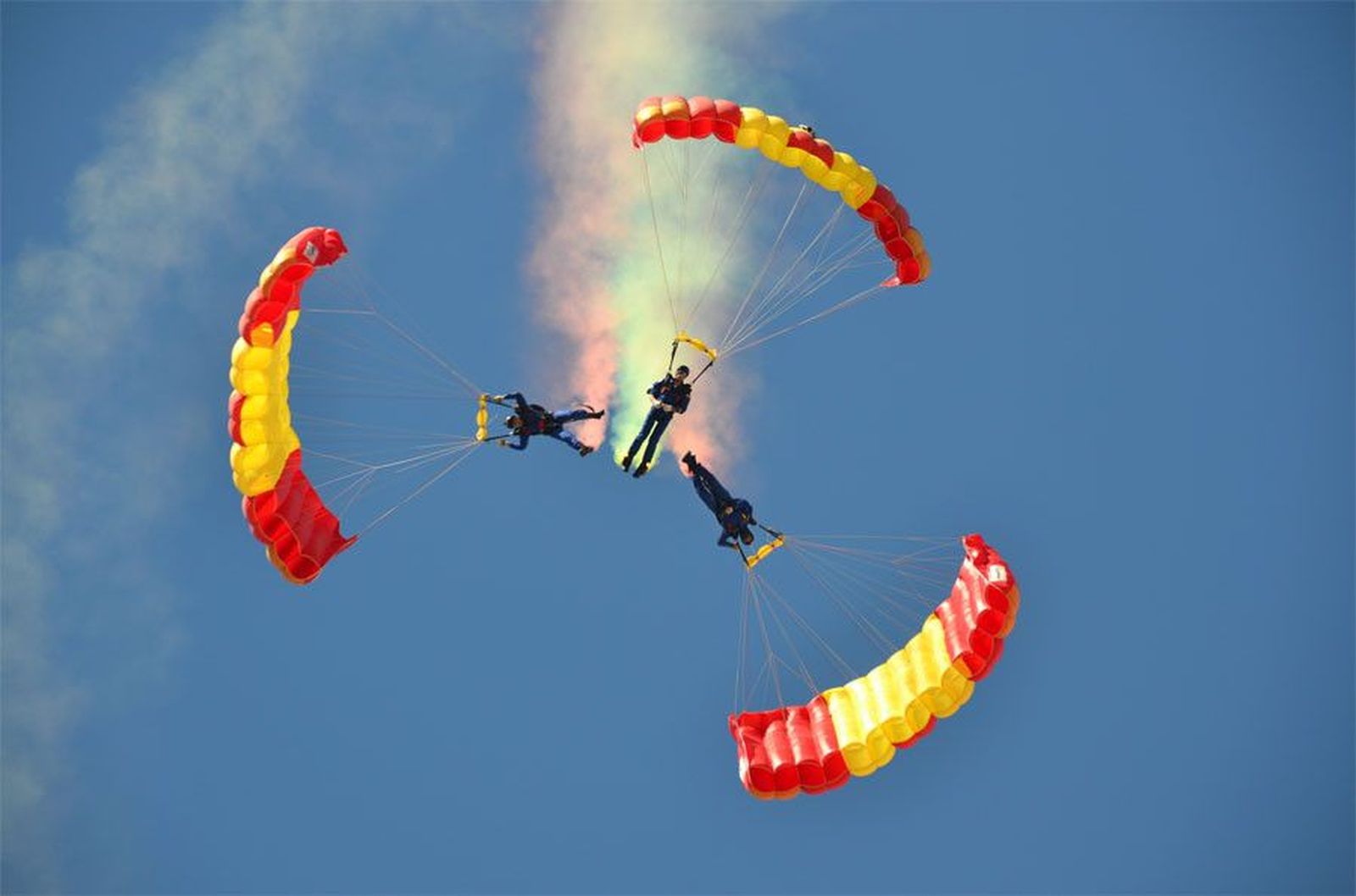 Paracaidista ejercito aire