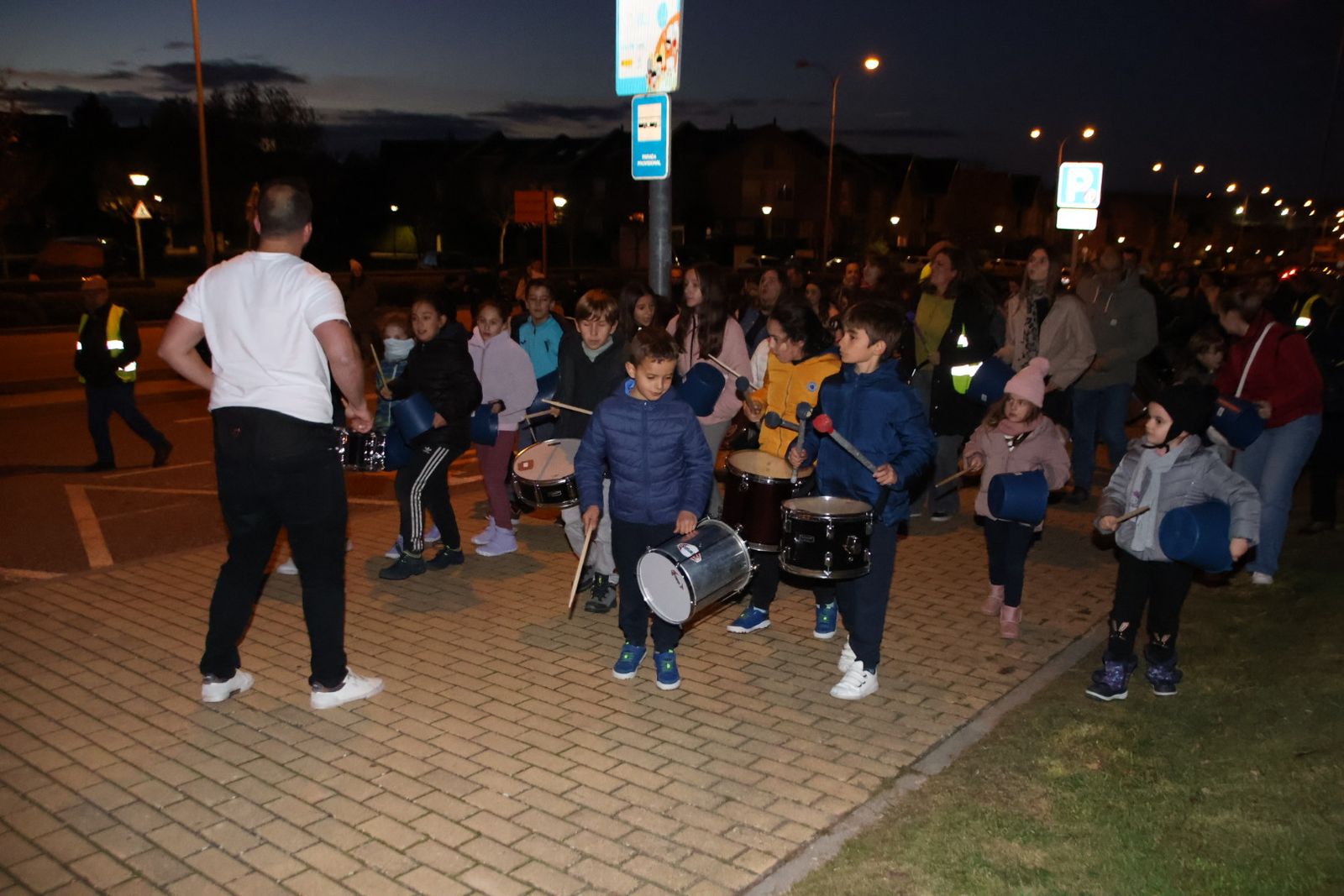 Pasacalles, batucada día Santa Cecilia