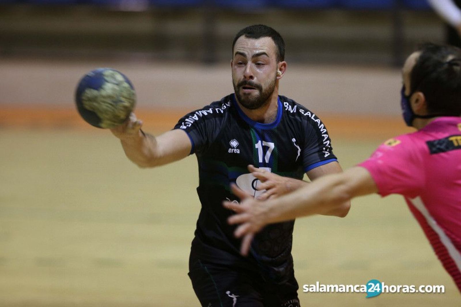 Sergio Sánchez anotó cuatro goles ante Cafés Toscaf Atlética.