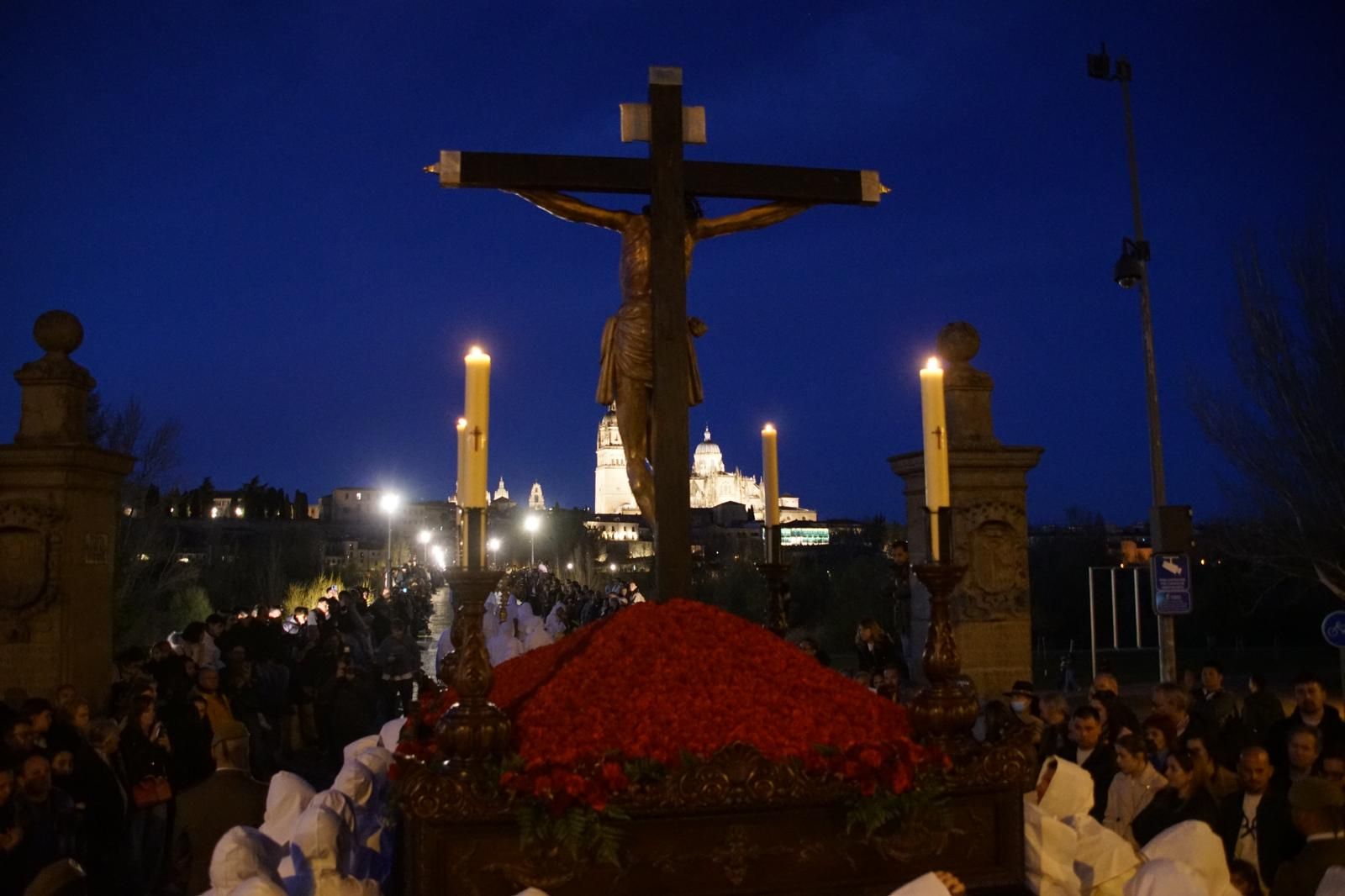 María Nuestra Madre y el Cristo del Amor y de la Paz en la procesión de la Semana Santa 2026 en Salamanca