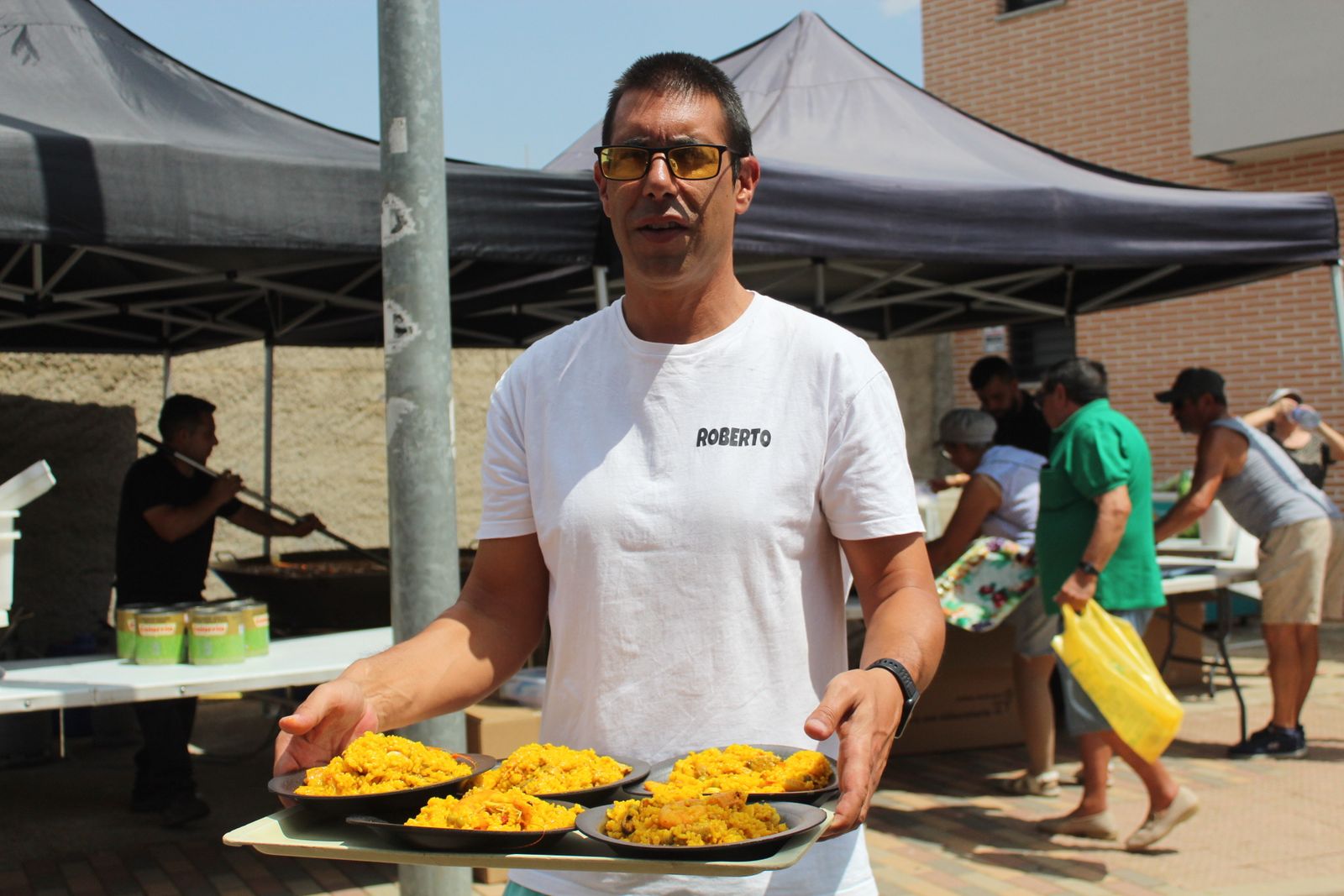 Banquete de paella en Doñinos para despedir sus fiestas por Santo Domingo de Guzmán