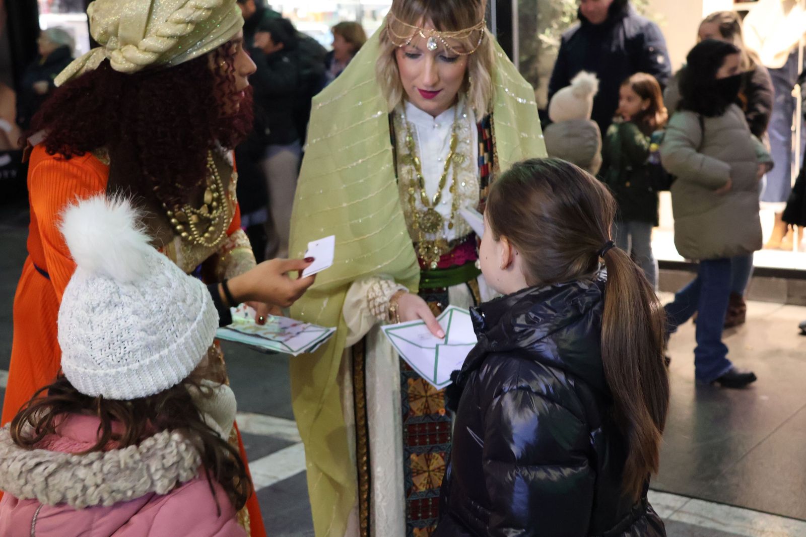 El Cartero de Sus Majestades de Oriente recoge las cartas de los pequeños zamoranos (32).JPG