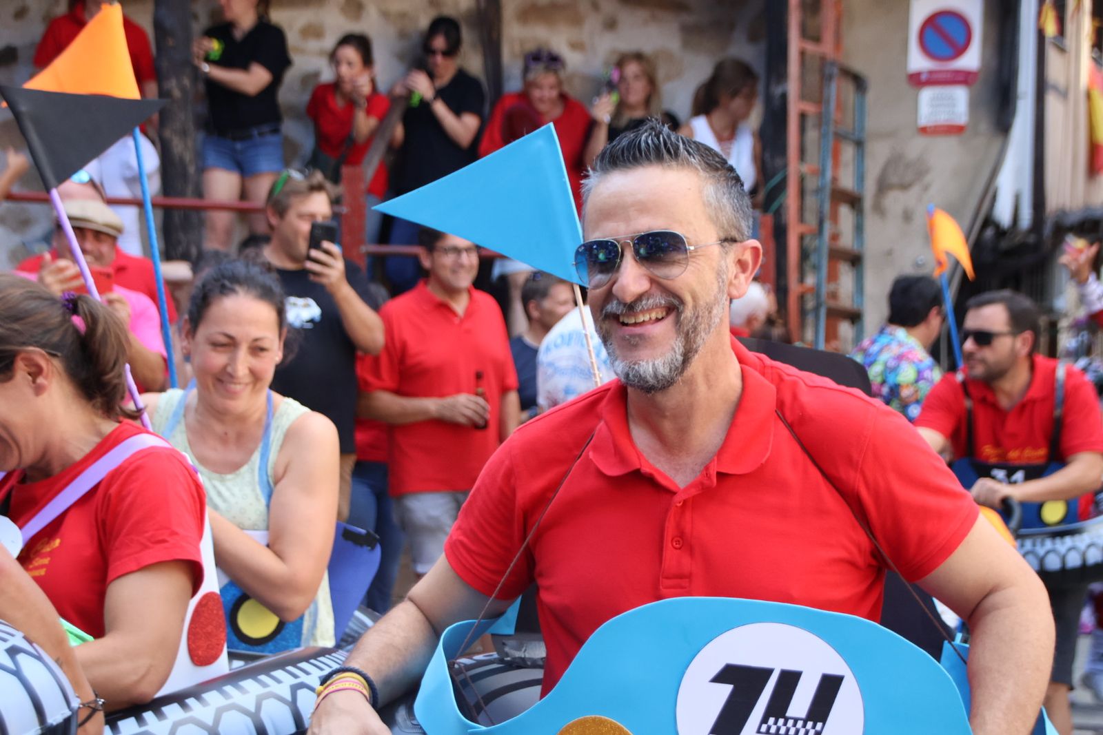 San Esteban de la Sierra, desfile de carrozas y disfraces