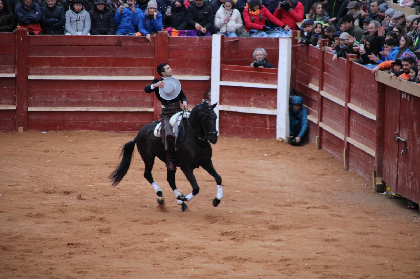 whatsapp-image-2025-03-02-at-18-56-01-1