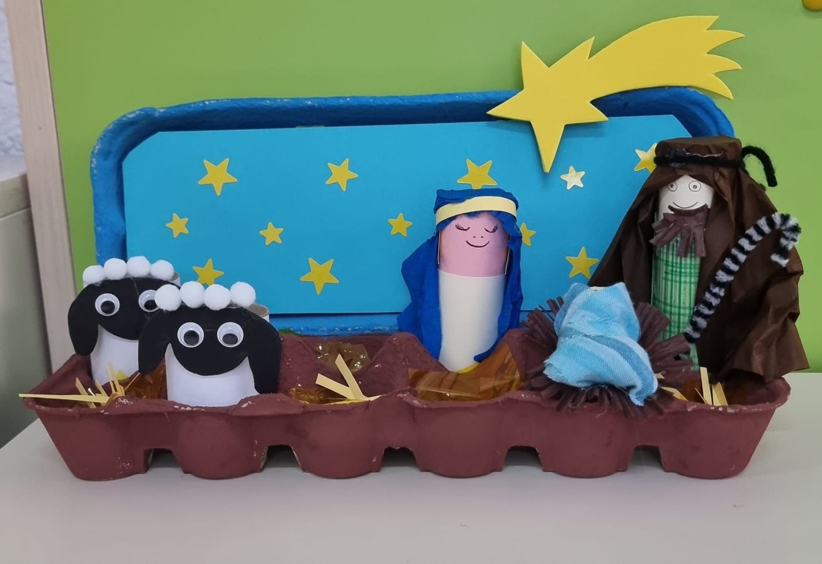 m-l-m-decoracion-navidena-en-una-vivienda-de-la-calle-canizal-en-salamanca-2