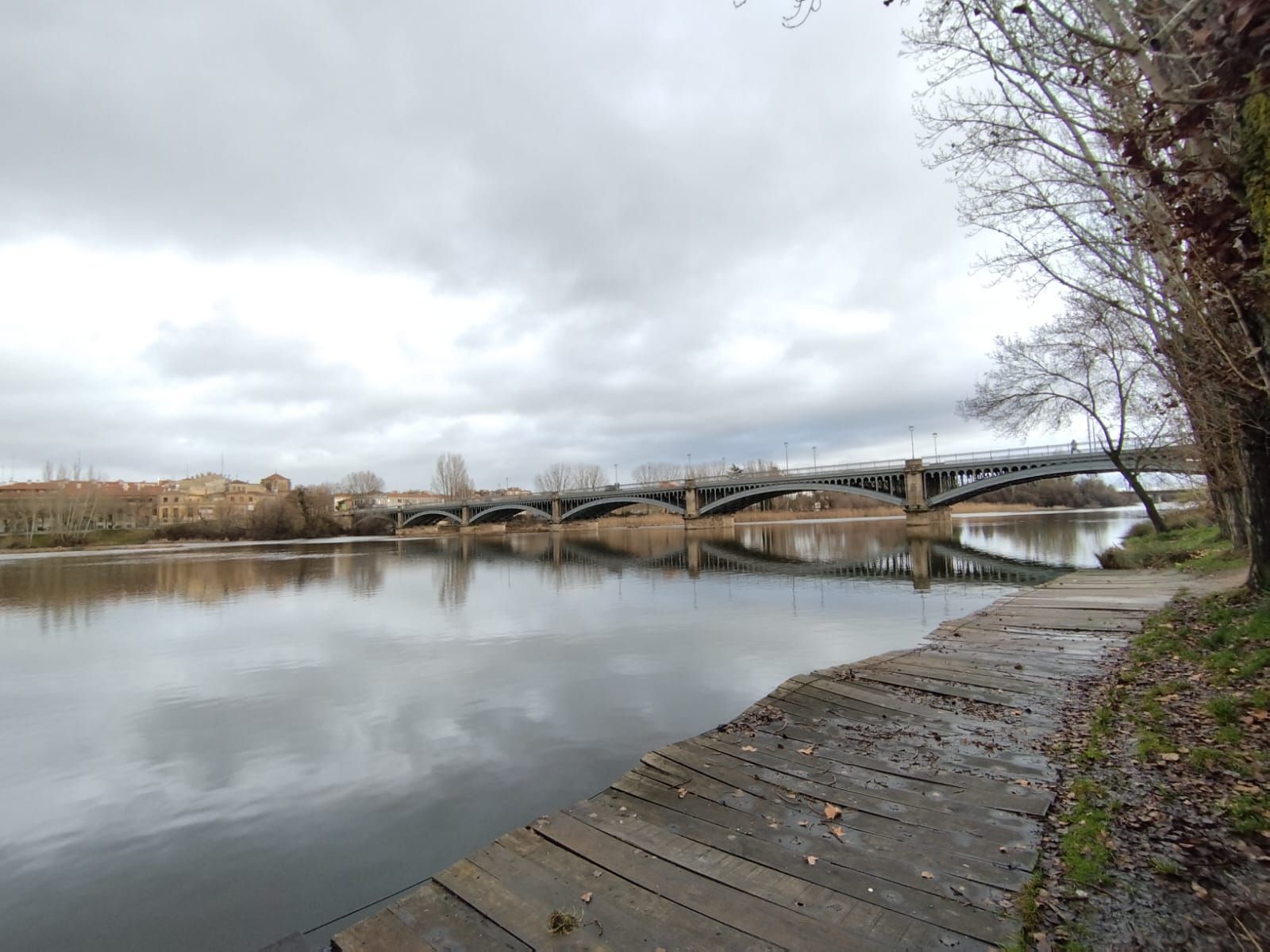 rio-tormes-a-su-paso-por-salamanca-tras-la-borrasca-irene-fotos-andrea-m-10