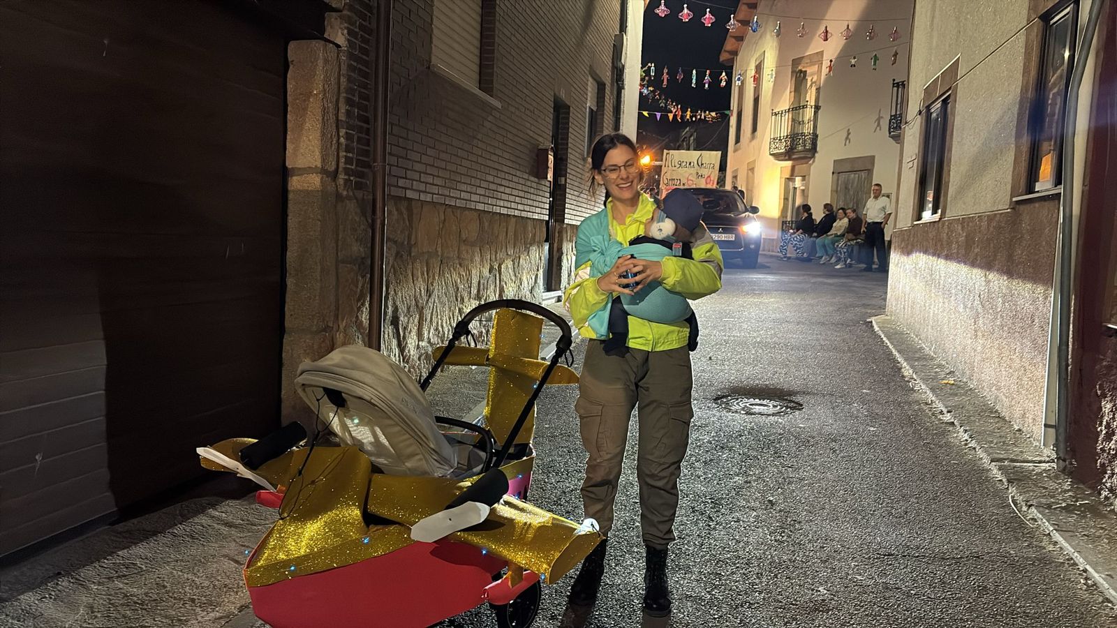 Desfile de carrozas en Pereña