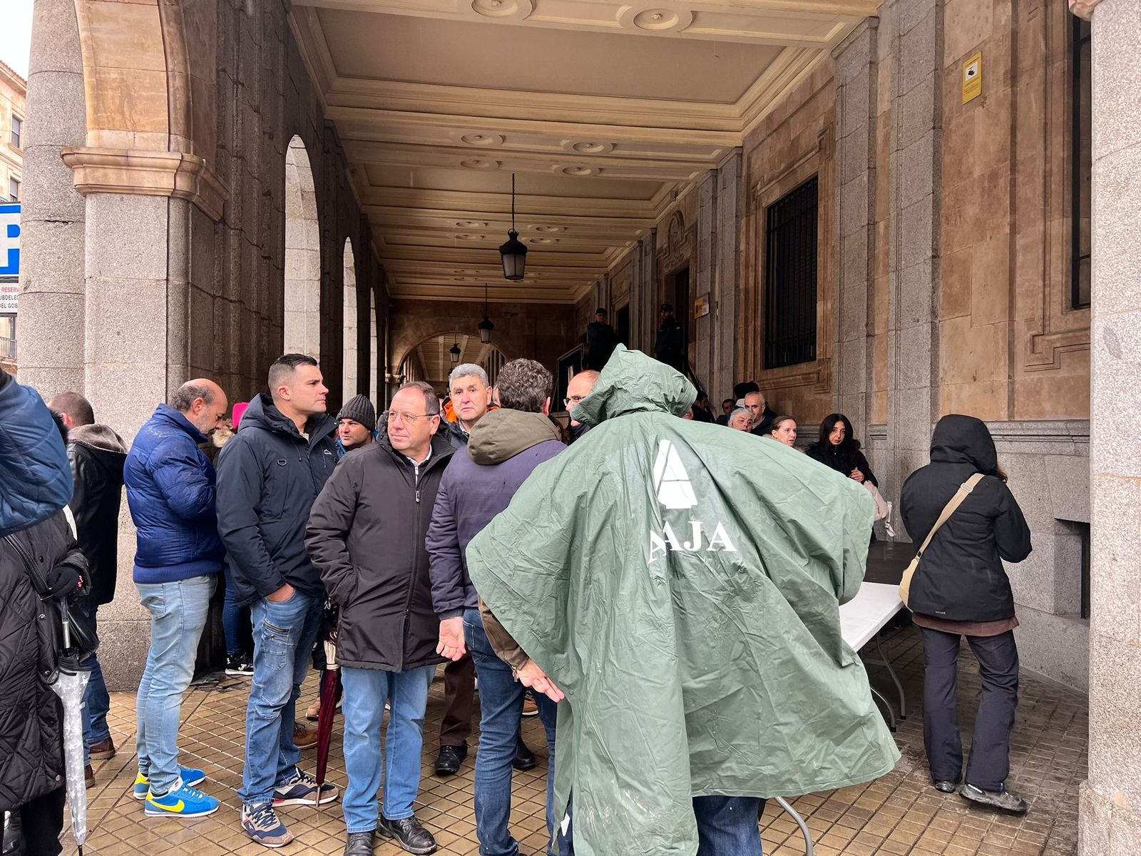El sector de las legumbres y el cereal se manifiesta en Gran Vía contra Mercosur