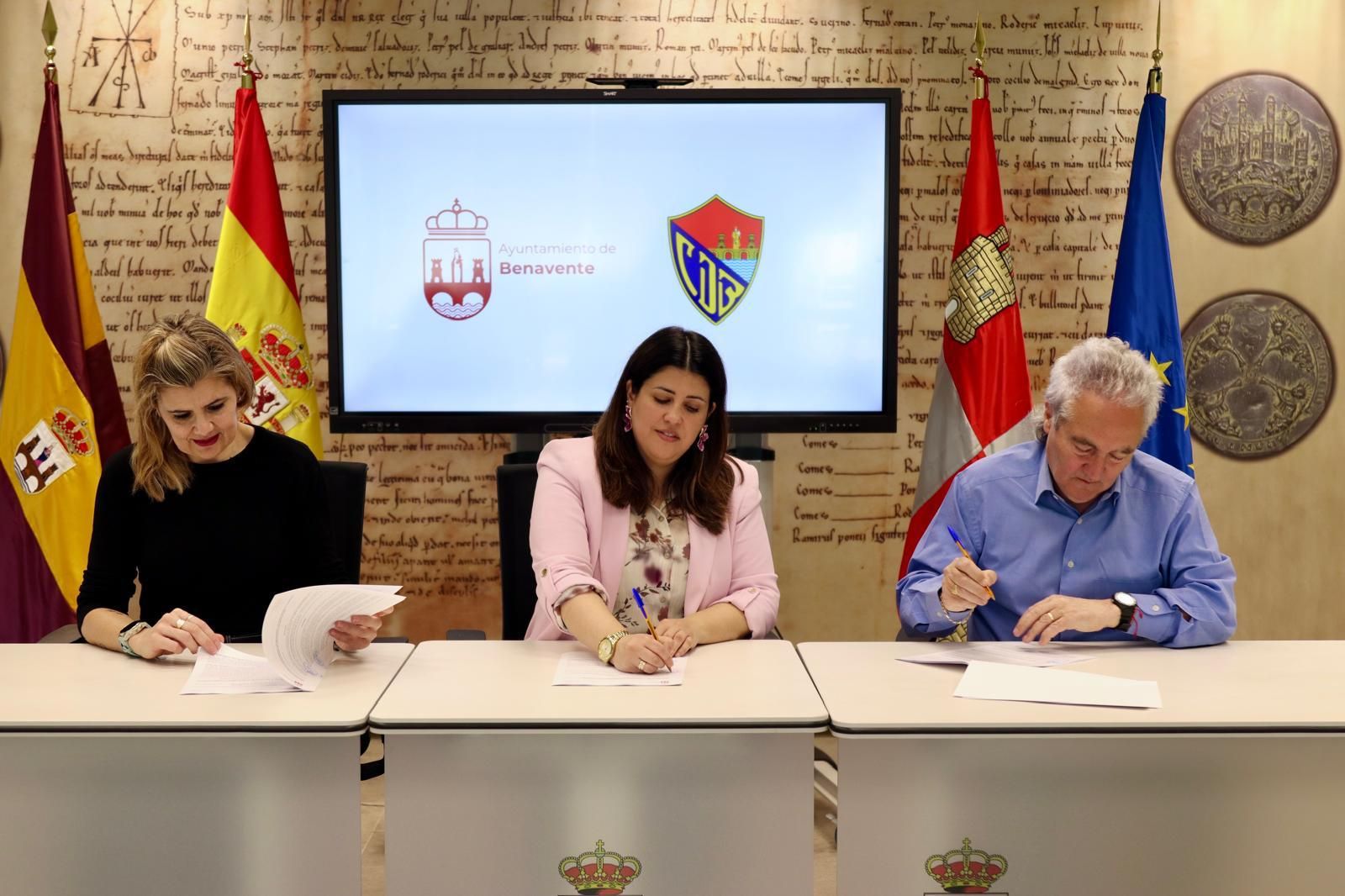 Convenio de colaboración Ayto Benavente y CD Benavente