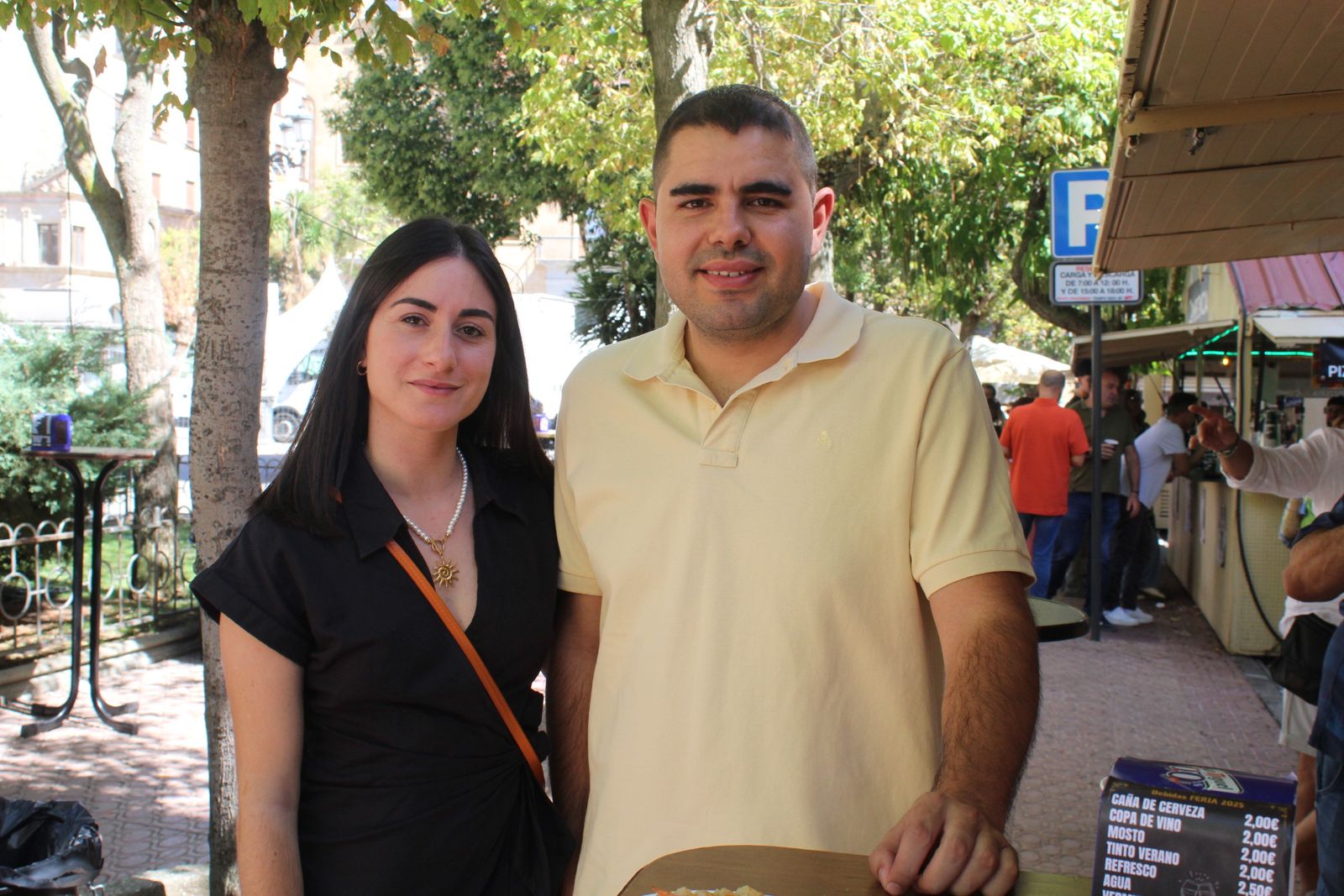 Ambiente en la Feria de Día en el mediodía de este sábado