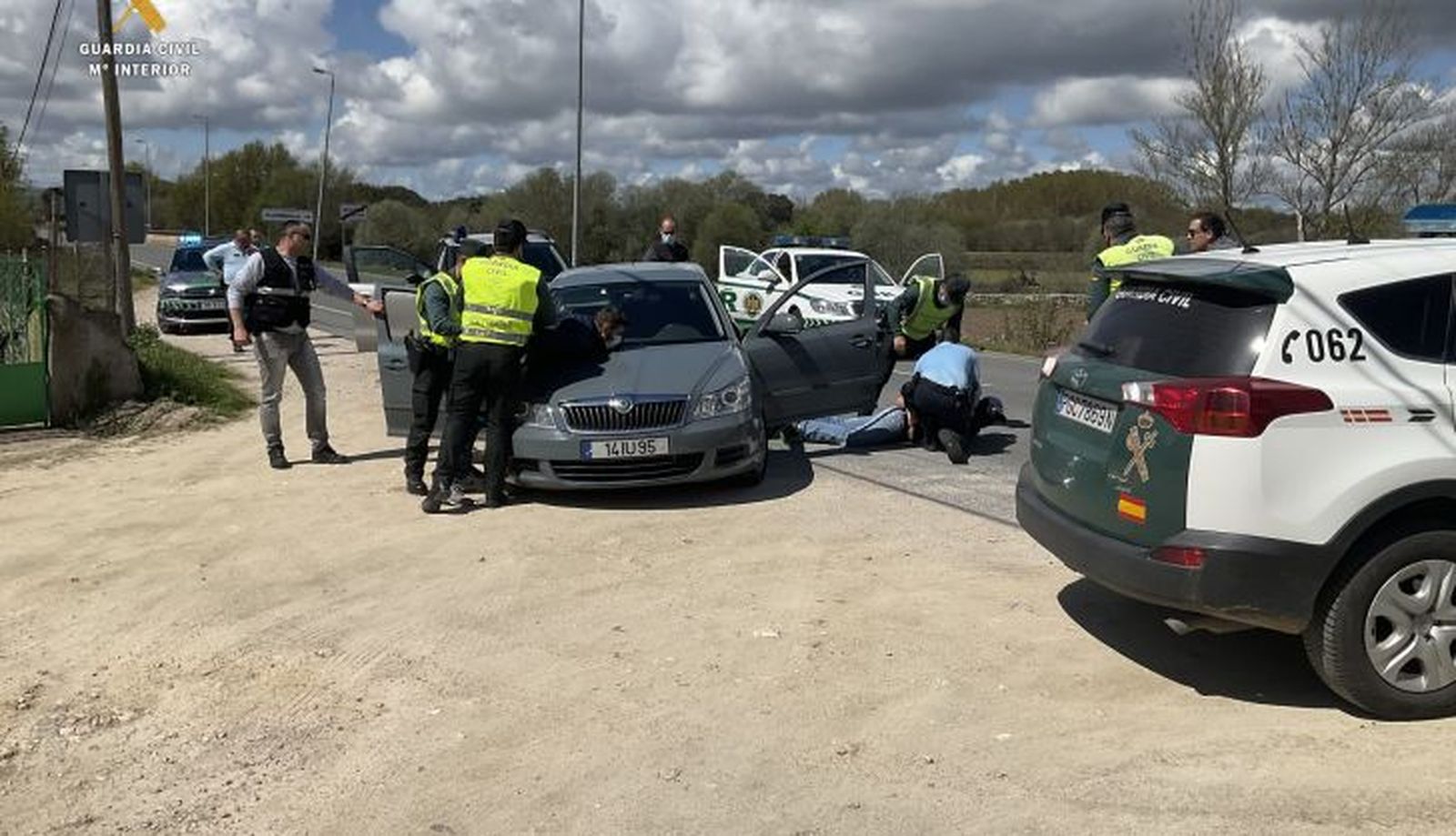 Simulacro de persecución transfronteriza entre agentes de la Guardia Civil de Salamanca y de la Guarda Nacional Republicana de Portugal