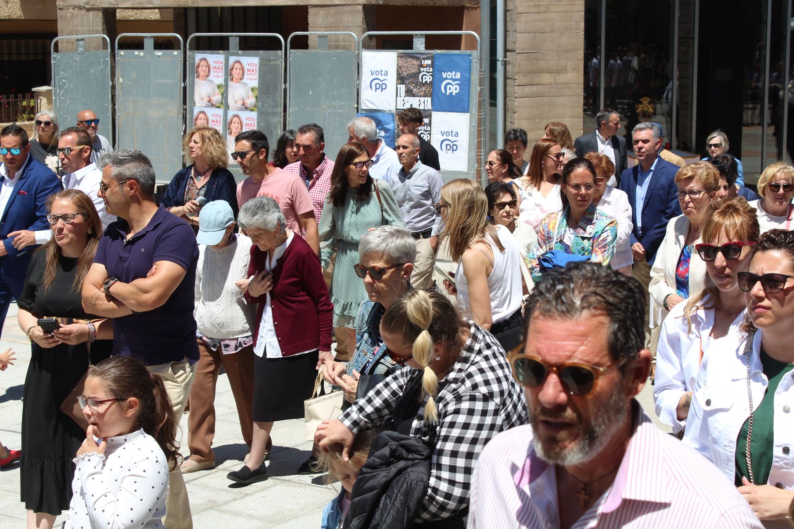 Misa y procesión en Carbajosa de la Sagrada.