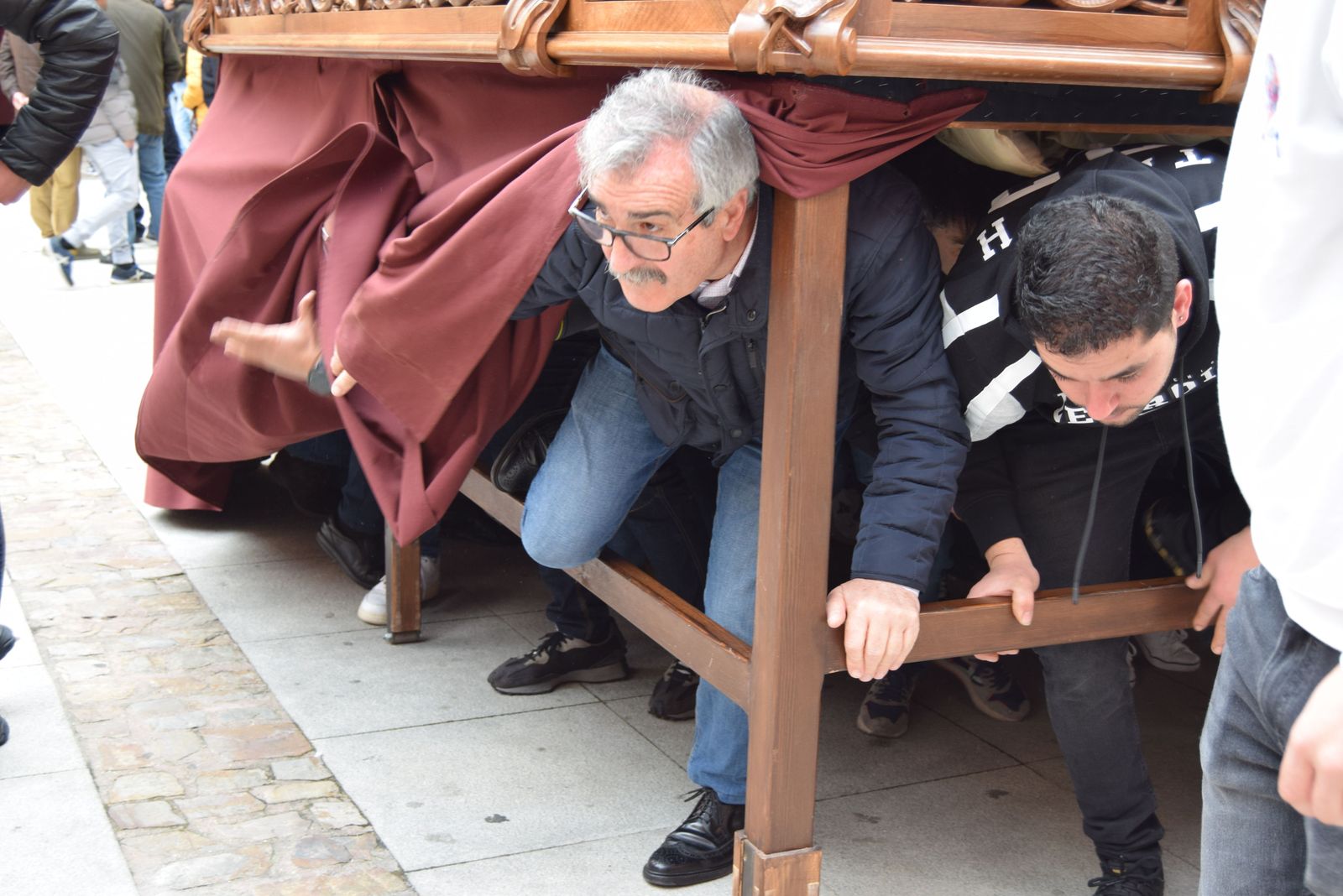 traslado-de-pasos-de-semana-santa-38