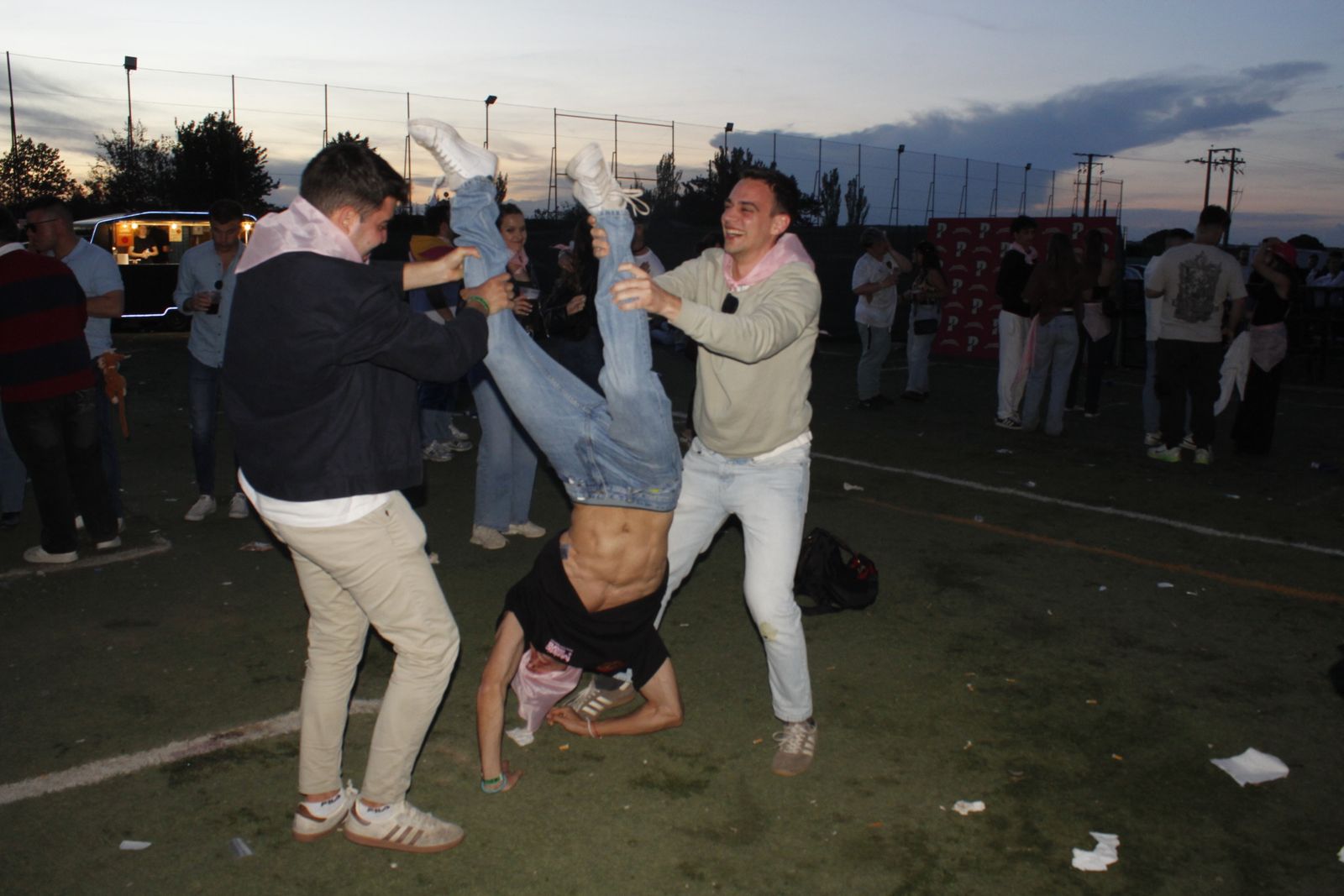 Salamanca de noche, sábado 18 de abril
