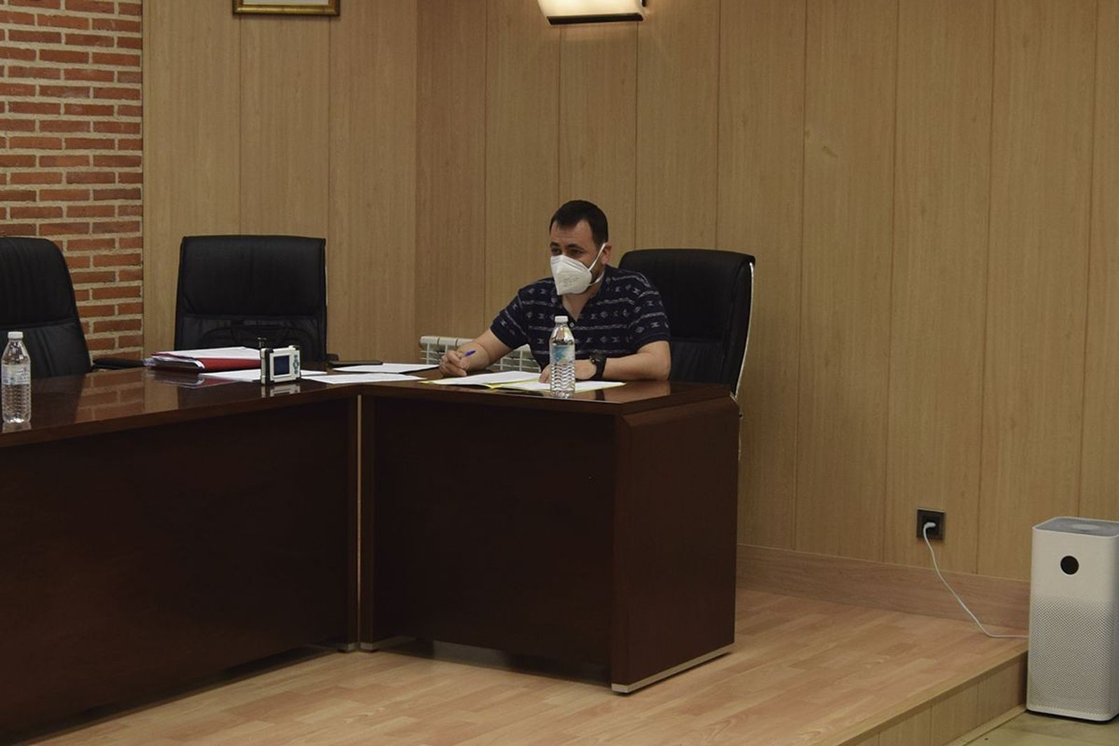 Miguel Ángel Blázquez en uno de los últimos plenos del Ayuntamiento de Macotera.