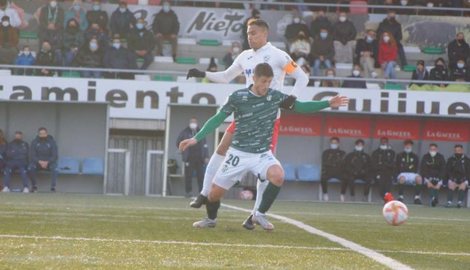 Toti, en el derbi ante el Ribert | FOTO SALAMANCA24HORAS.COM