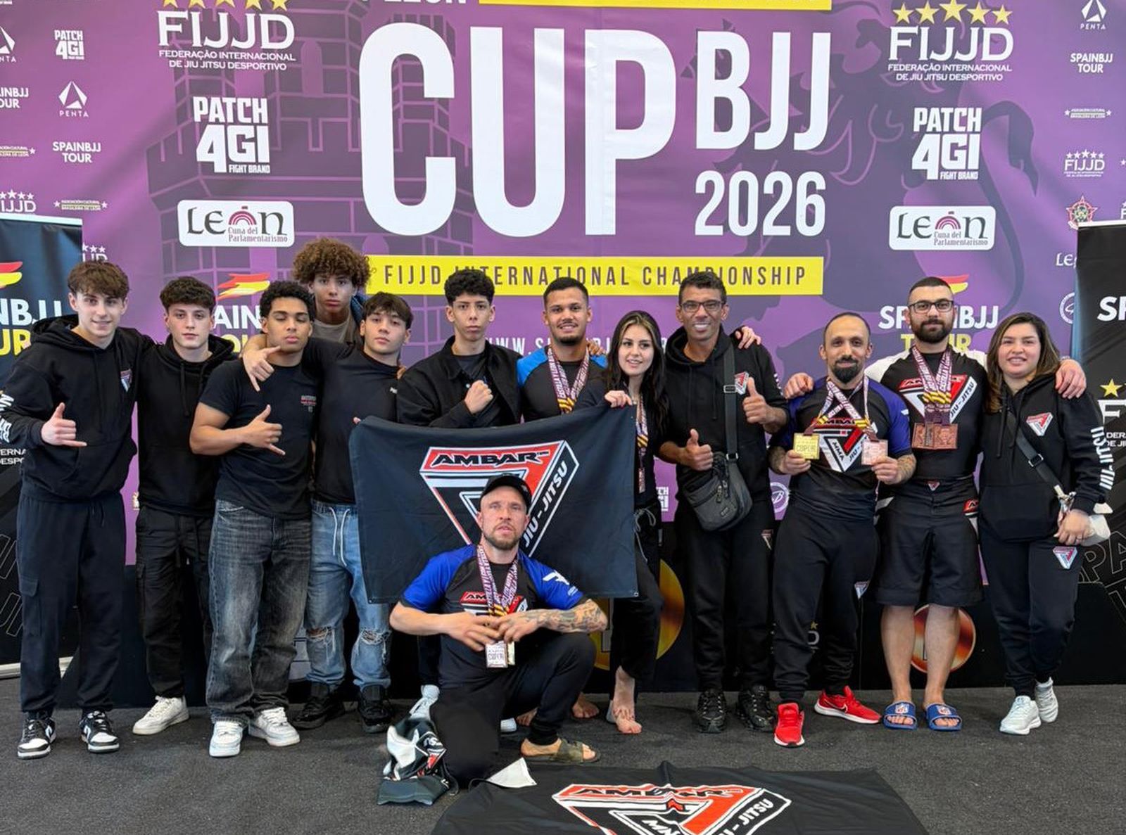 Ámbar Team Benavente brilla en la Castilla y León BJJ Cup con 17 medallas
