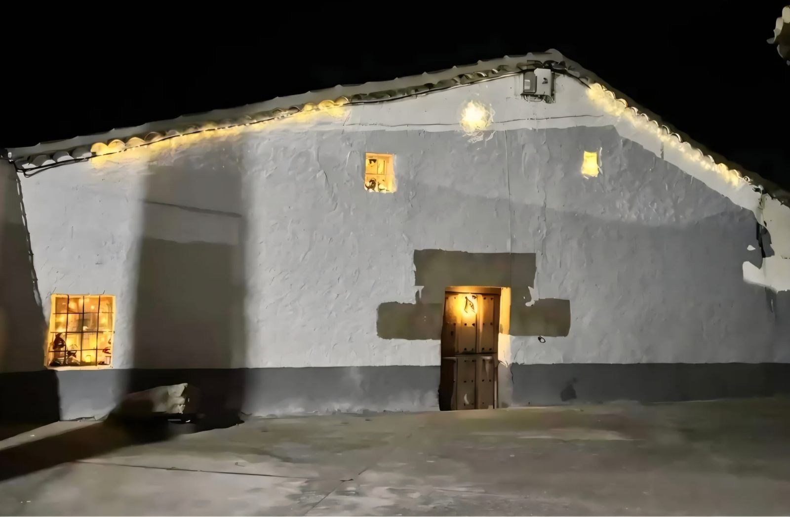 GALERÍA | Decoración navideña, fruto de la unión vecinal, en El Piñero