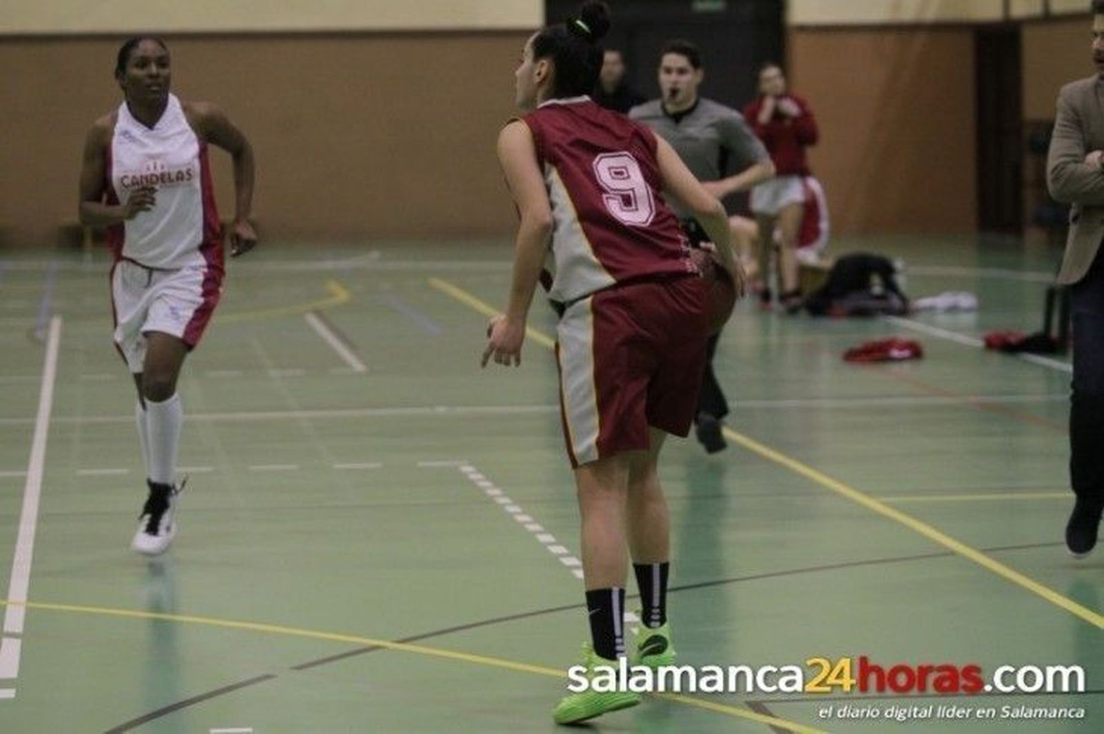 Triunfo a tirones del Universidad de Salamanca