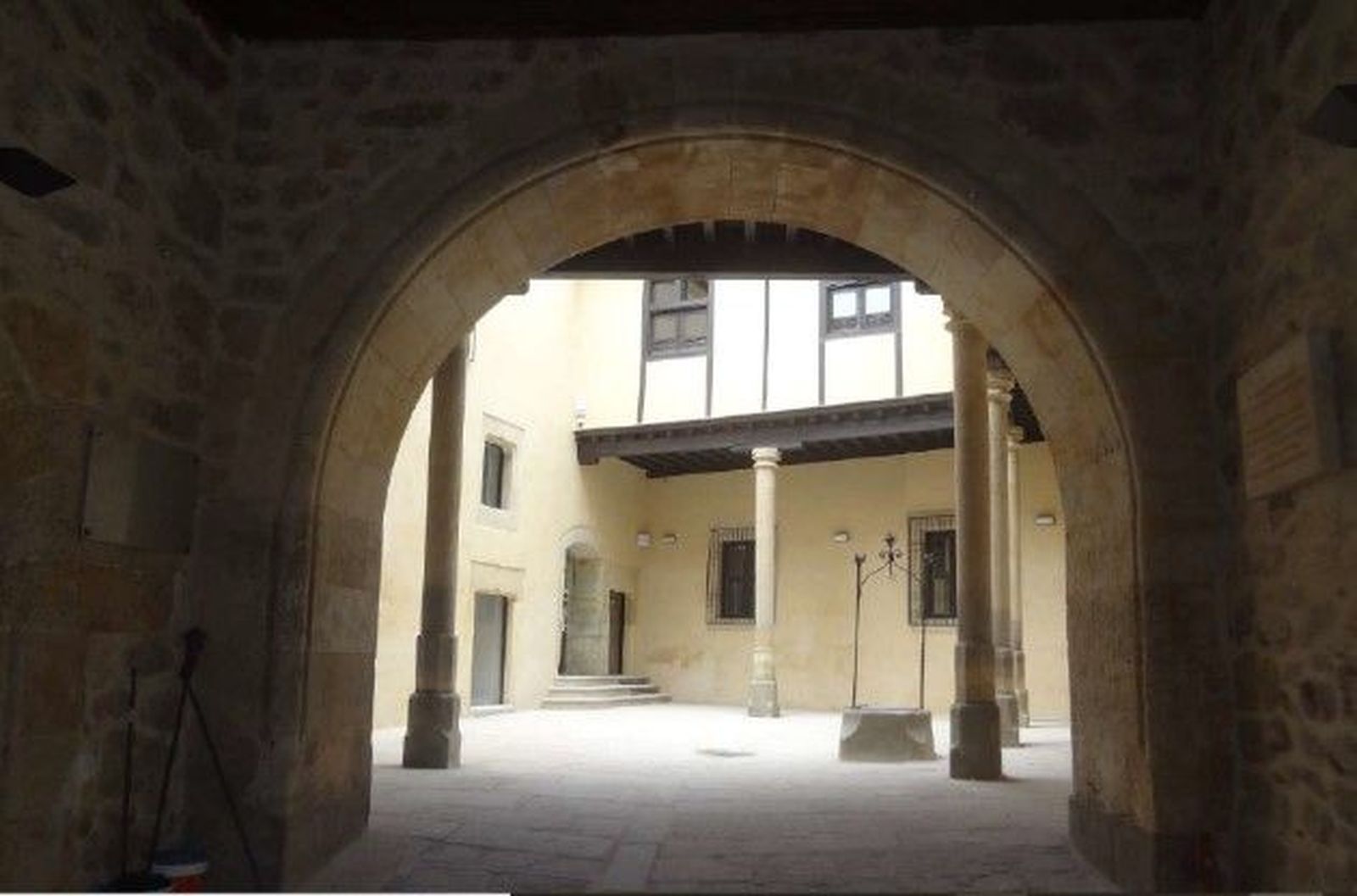 Interior de la torre de los Anaya