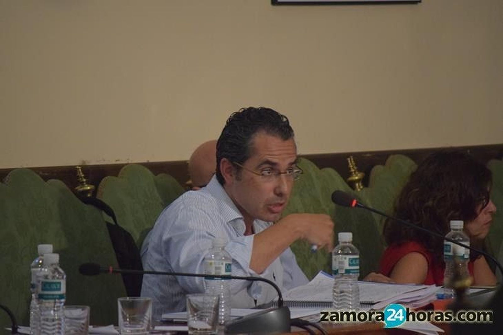 Requejo y González Prada se enzarzan durante el debate plenario