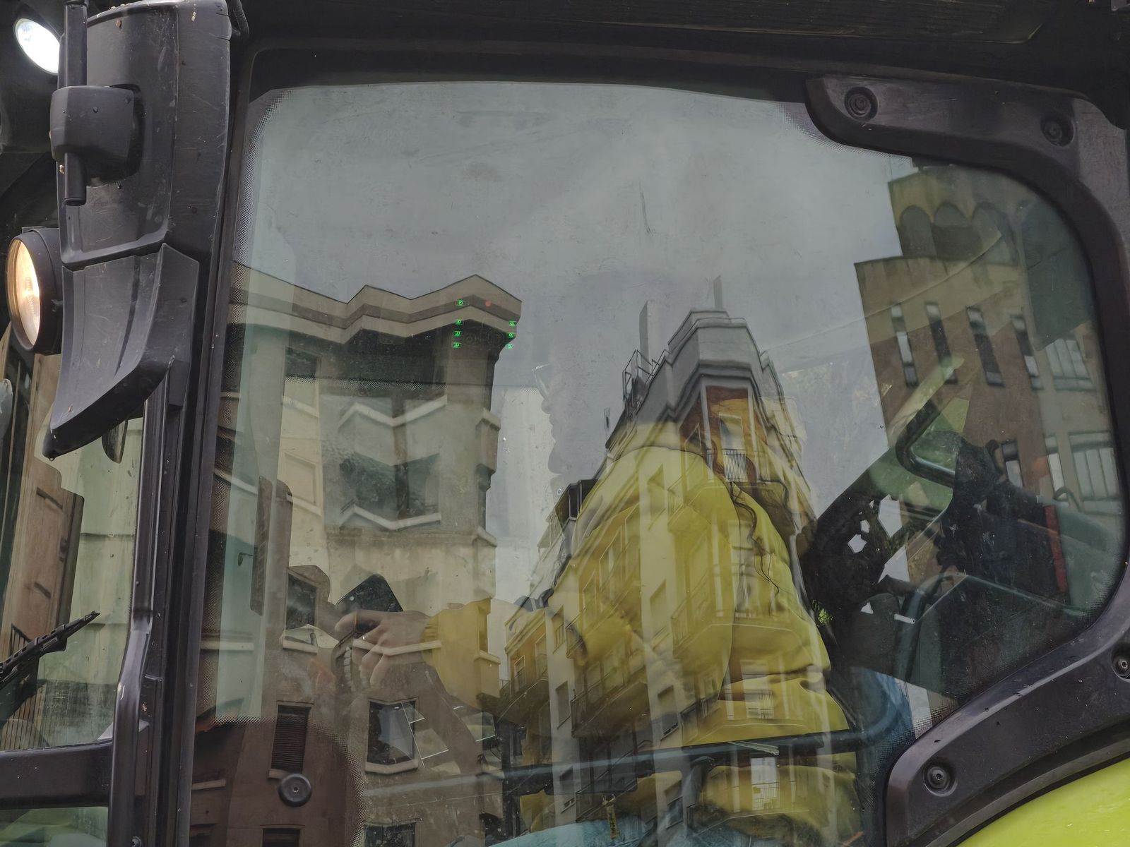 En imágenes la marcha con tractores y vehículos de campo en Salamanca en protesta contra Mercosur