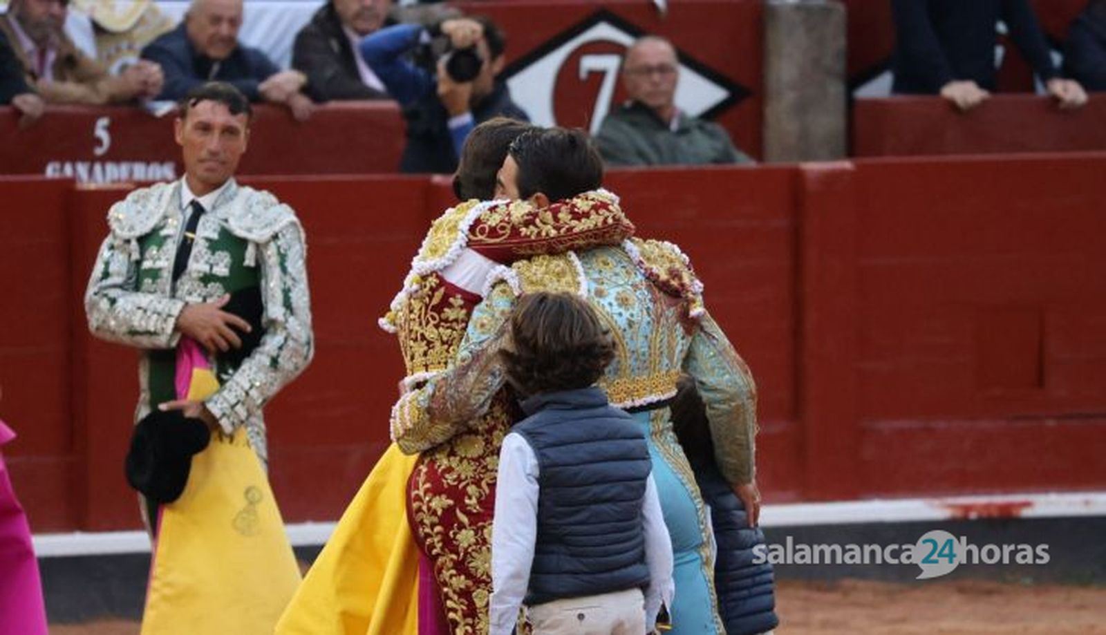GALERÍA | Corrida concurso de despedida de López Chaves y El Juli: momentos más destacados del último festejo de abono de la Feria Taurina Virgen de la Vega 2023. Fotos Andrea M.
