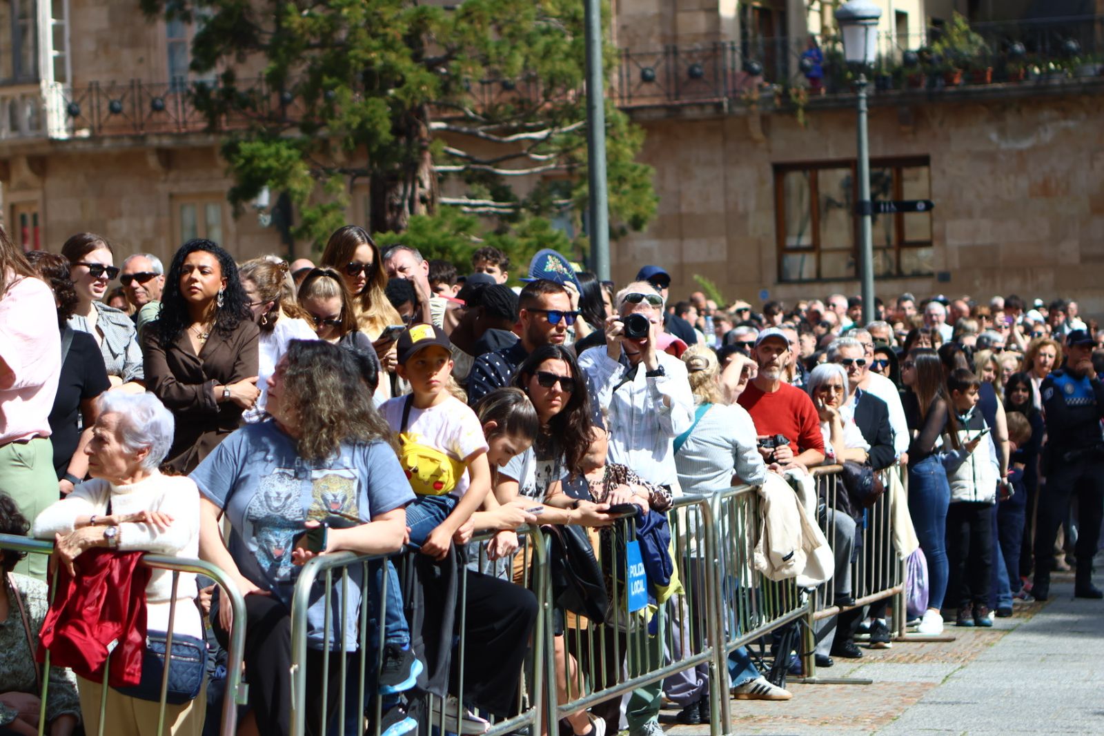 Procesión del encuentro de Nuestra Señora de la Alegría y Jesús Resucitado en el Domingo de Resurrección en Salamanca