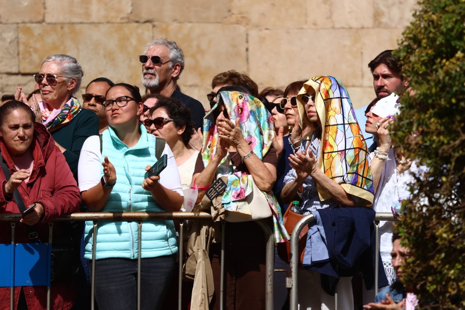 Procesión del encuentro de Nuestra Señora de la Alegría y Jesús Resucitado en el Domingo de Resurrección en Salamanca