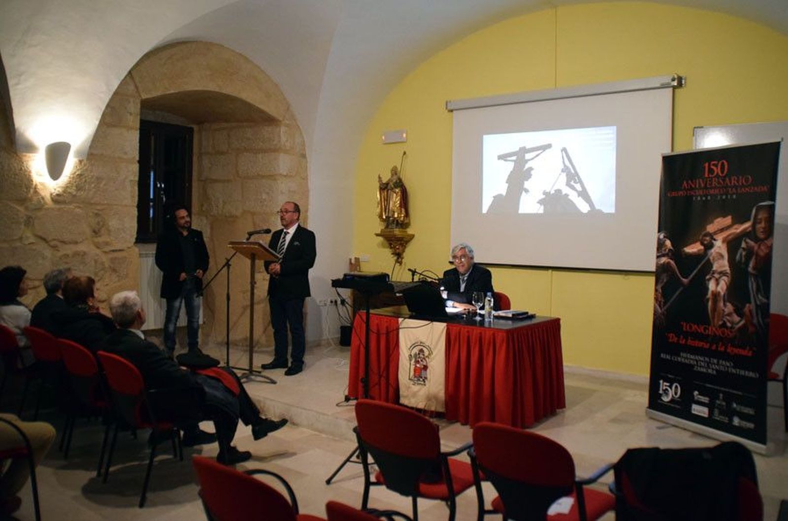 Charla lanzada longinos