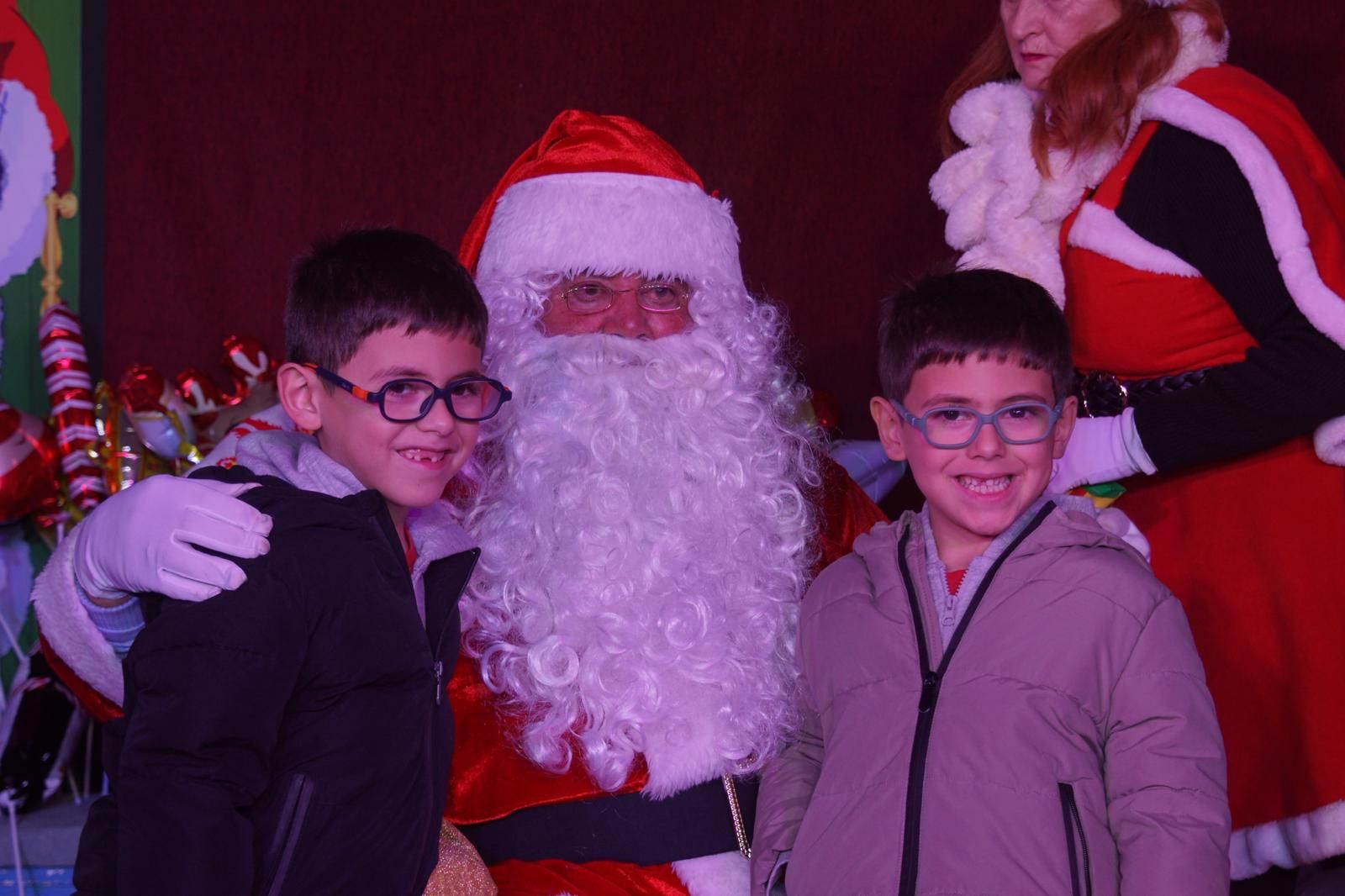 El Encinar recibe la visita de Papa Noel