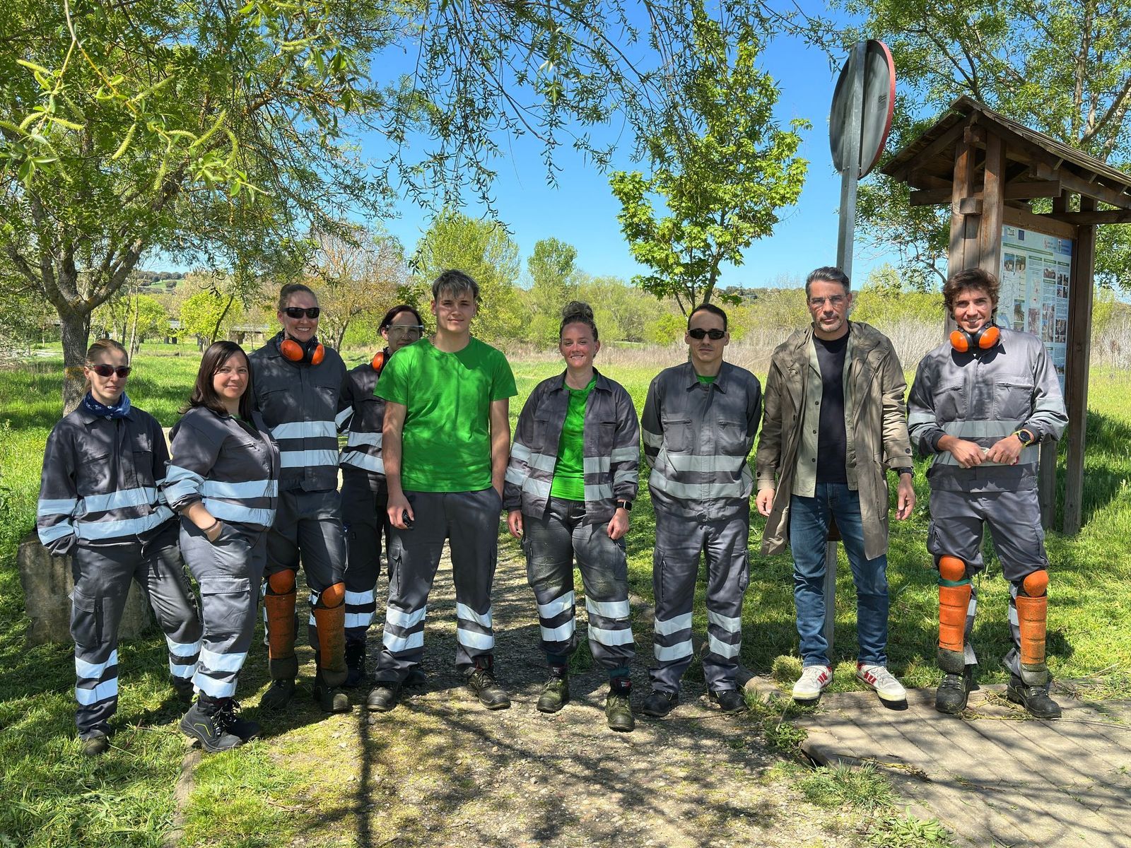 Comienza el Programa Mixto De Formación y Empleo “Paisaje Urbano De Villamayor” cofinanciado por el Servicio Público De Empleo De Castilla Y León y el Ayuntamiento De Villamayor Comienza el Programa Mixto De Formación y Empleo “Paisaje Urbano De Villamayor” cofinanciado por el Servicio Público De Empleo De Castilla Y León y el Ayuntamiento De Villamayor
