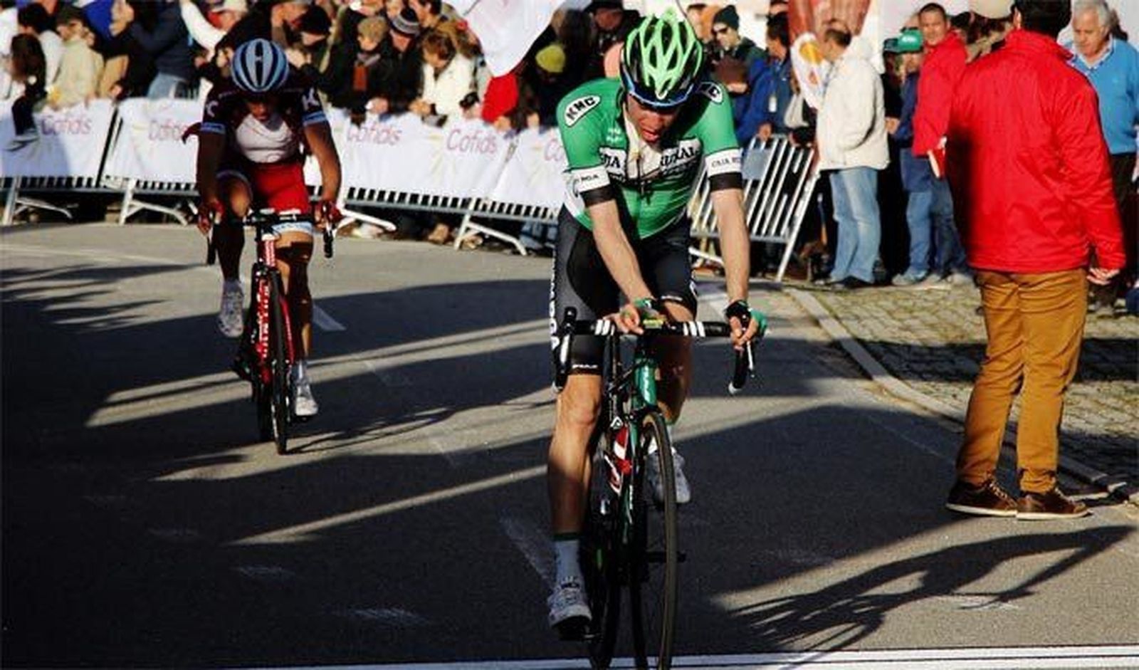 Rosón salva la interminable etapa inicial del Tour de Croacia