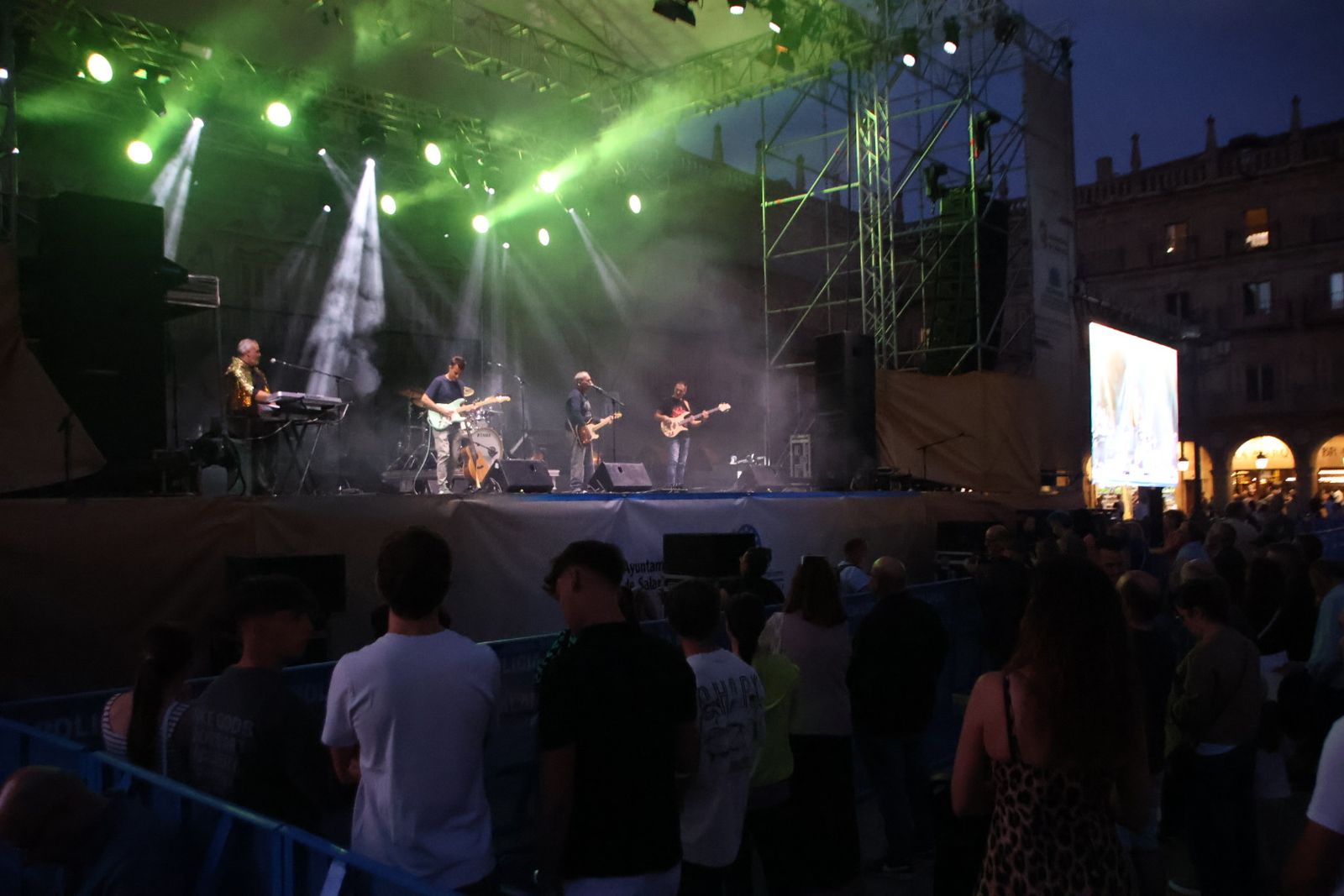 Concierto de Benbow en la Plaza Mayor