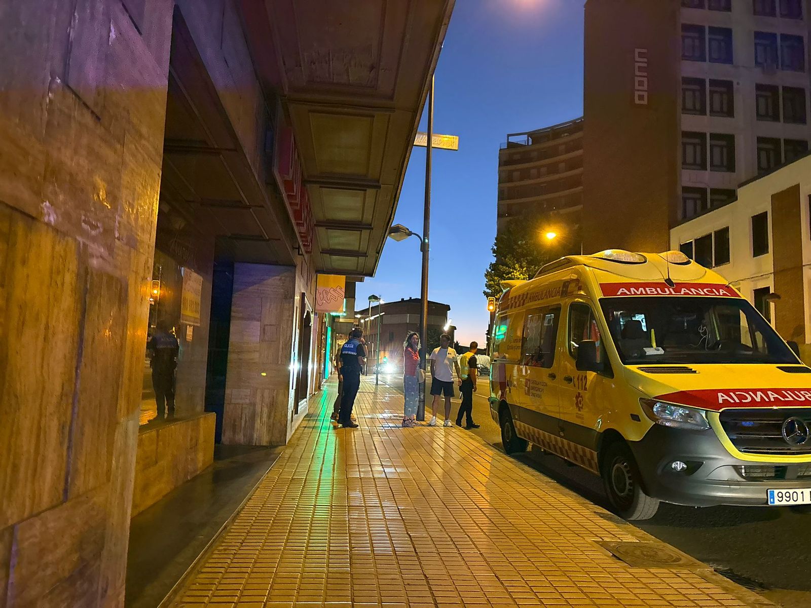 Herida una mujer tras sufrir una caída en la Avenida Alfonso IX