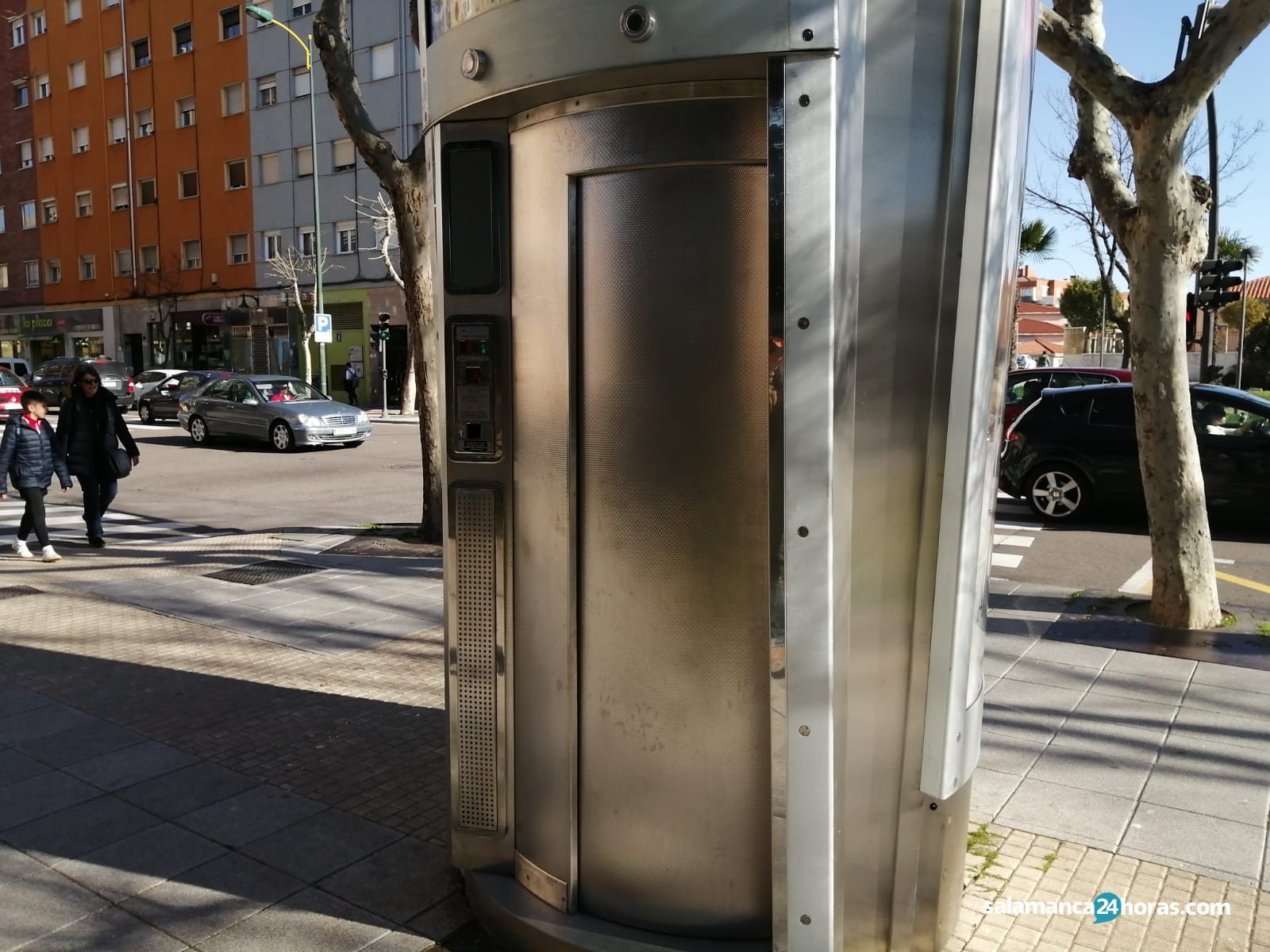 Urinario Público Paseo del Rollo 2