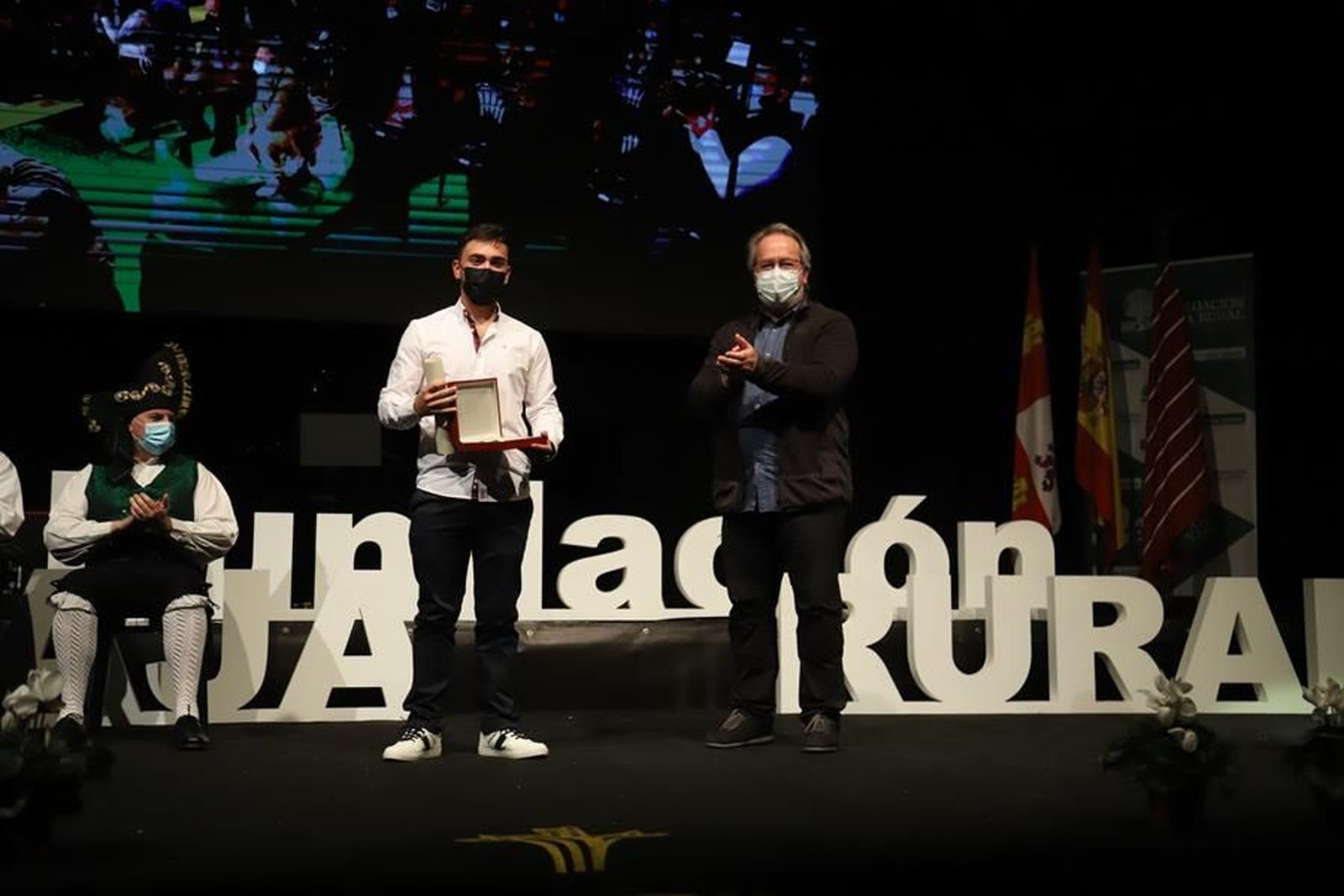 gala-de-premios-de-la-fundacion-caja-rural-27