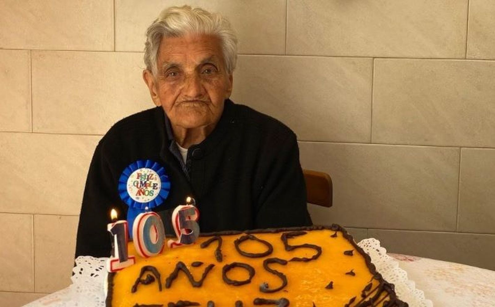 Ana María celebrando su 105 aniversario