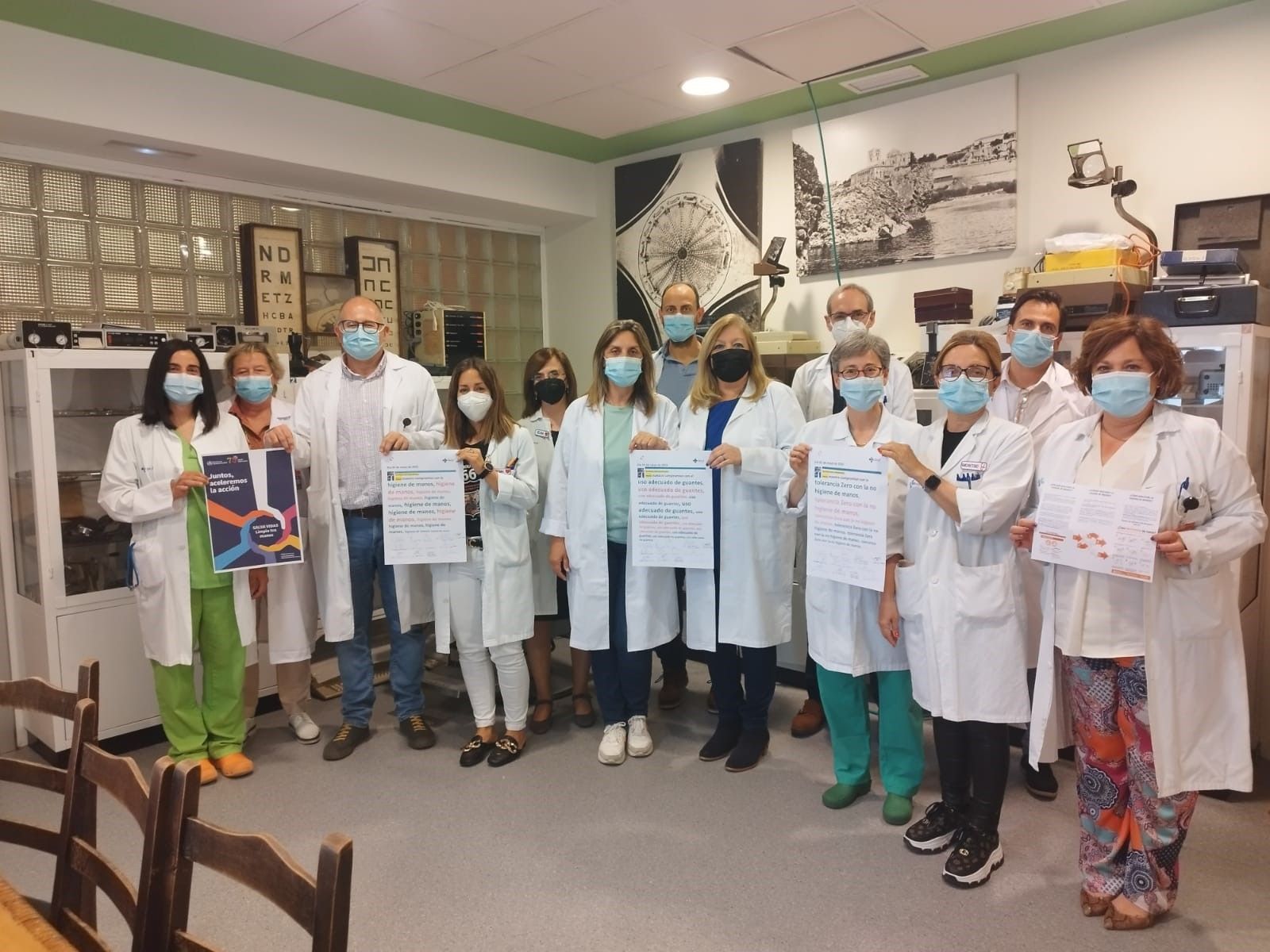 Firma compromiso higiene de manos del equipo directivo de Sacyl Zamoradocx