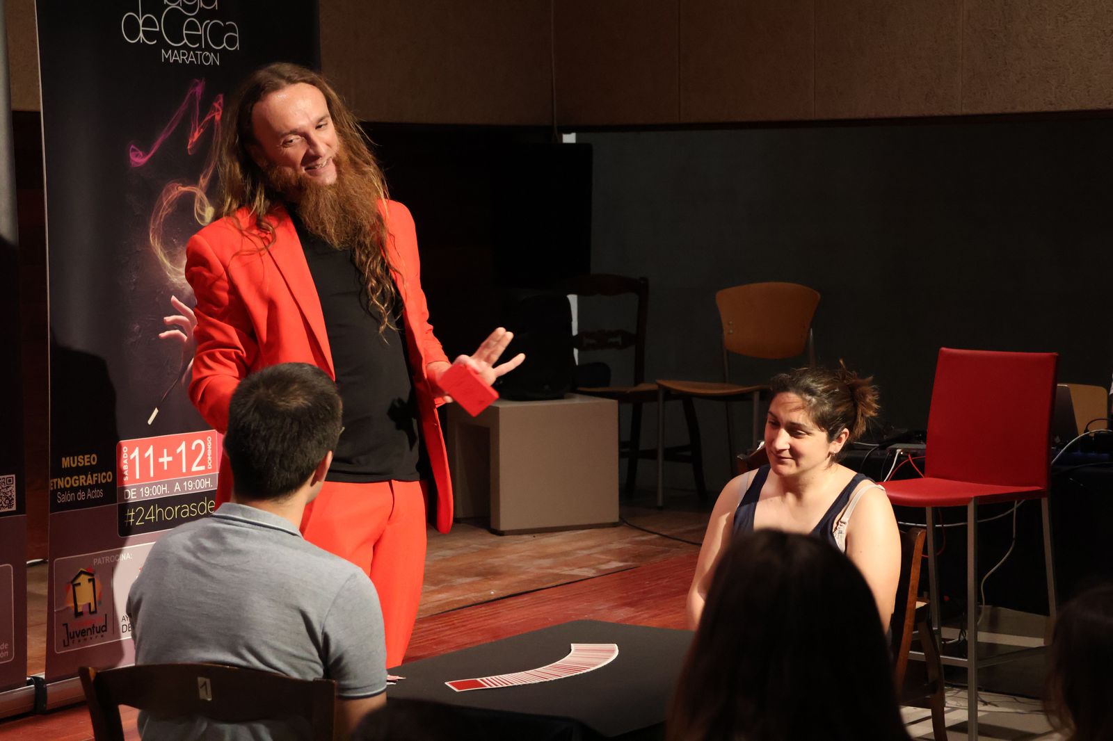 Actuación Pepe Lirrojo Maratón Magia de Cerca