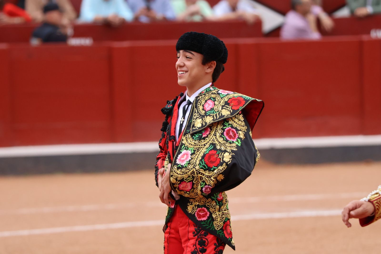 Ismael Martín, Marco Pérez y el aclamado regreso de Morante de la Puebla: su paso por La Glorieta en imágenes